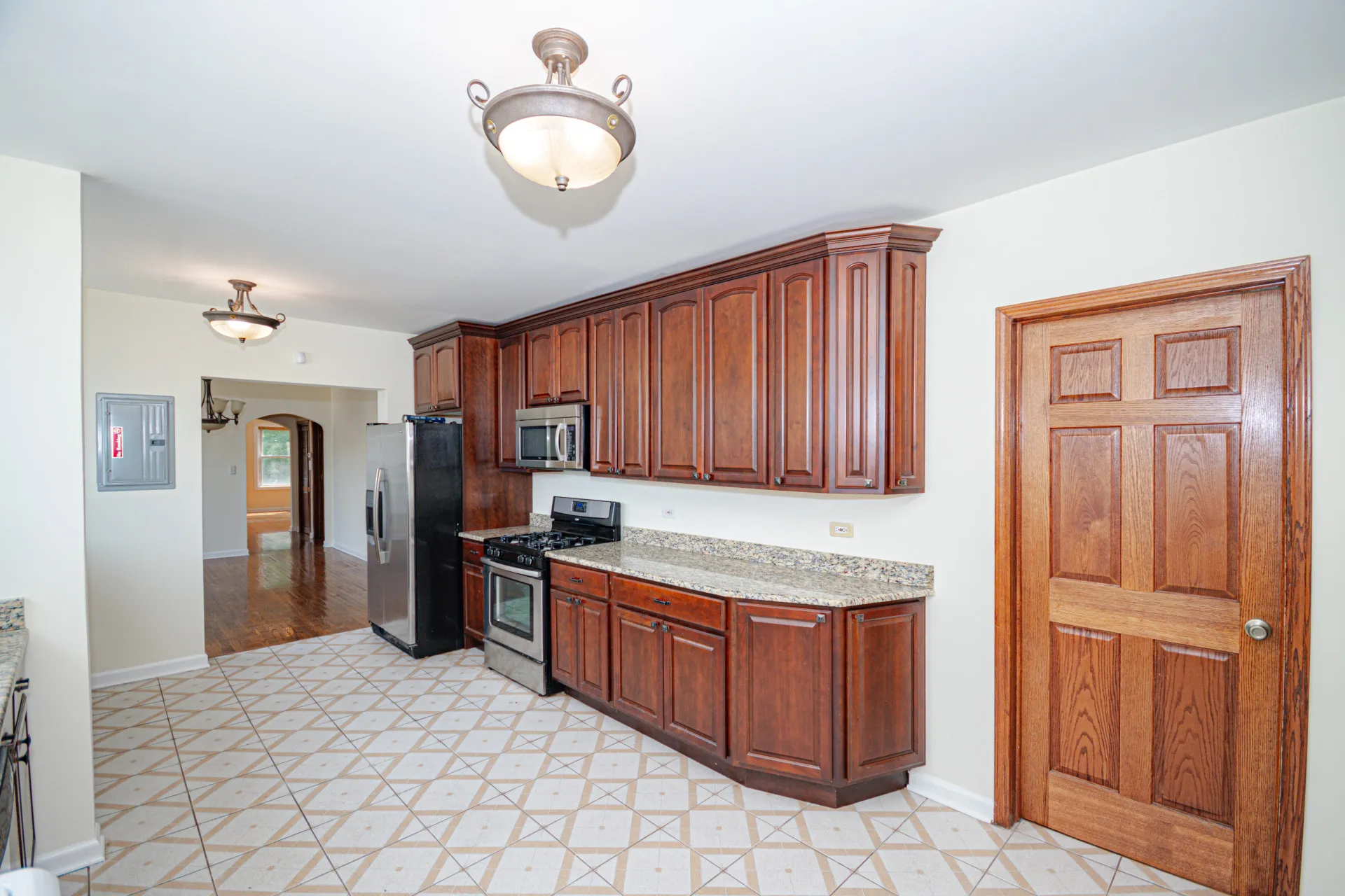 7554 N Claremont Ave 60645 60645-unit#2-Chicago-IL