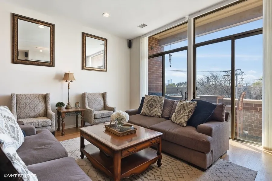 1350 W Fullerton Ave 60614 60614-unit#302-Chicago-IL