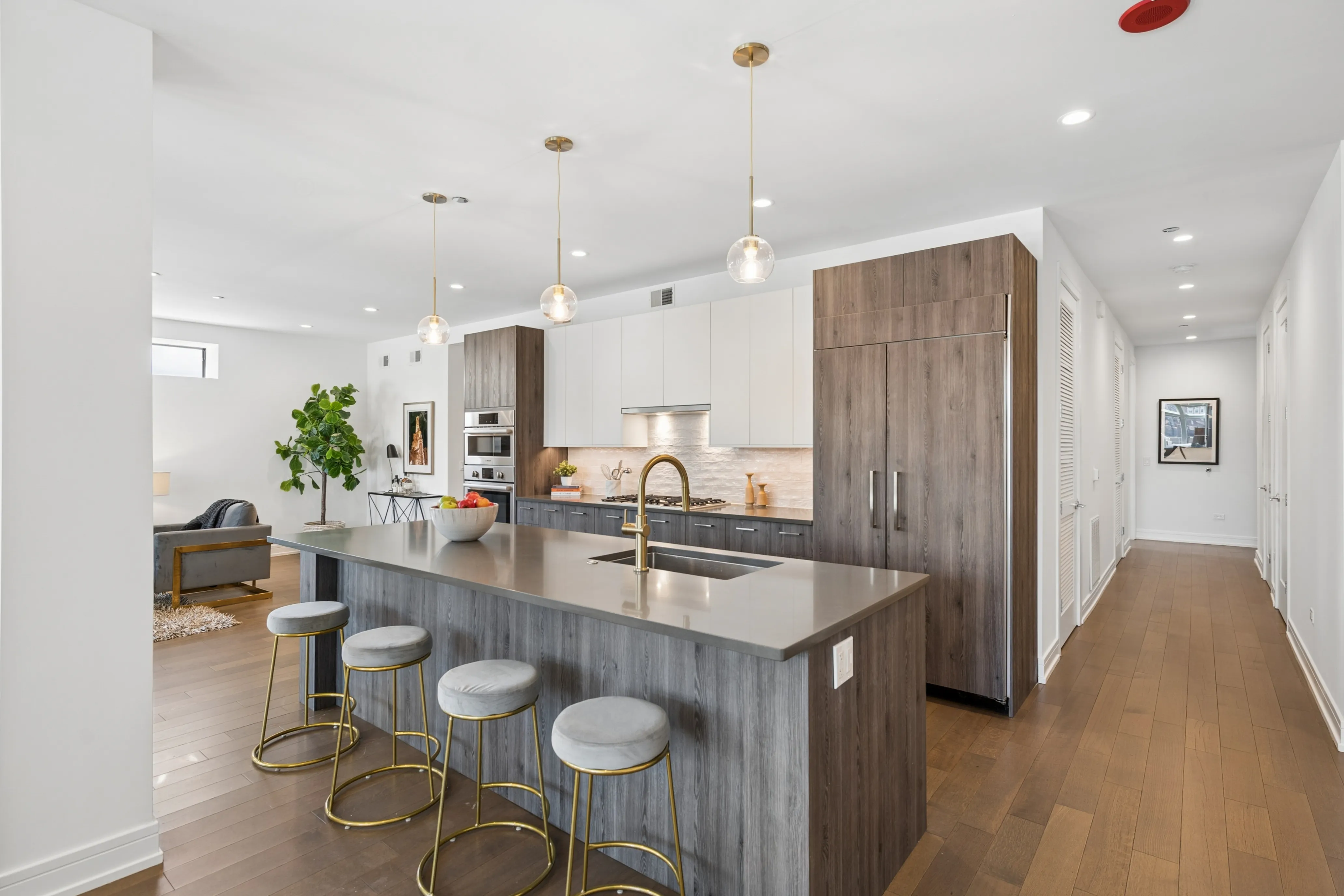 434 W Melrose St 60657 60657-unit#302-Chicago-IL