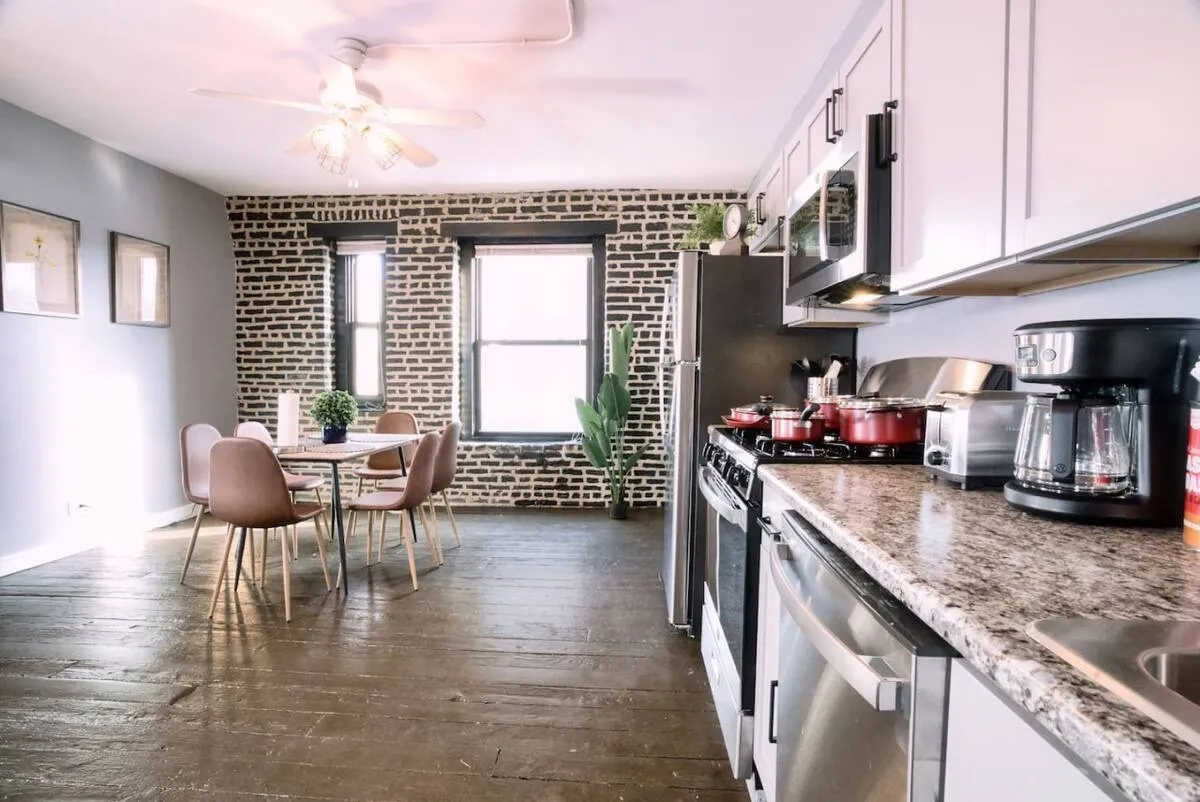 2010 S Wabash Ave   60616 60616-unit#3F-Chicago-IL