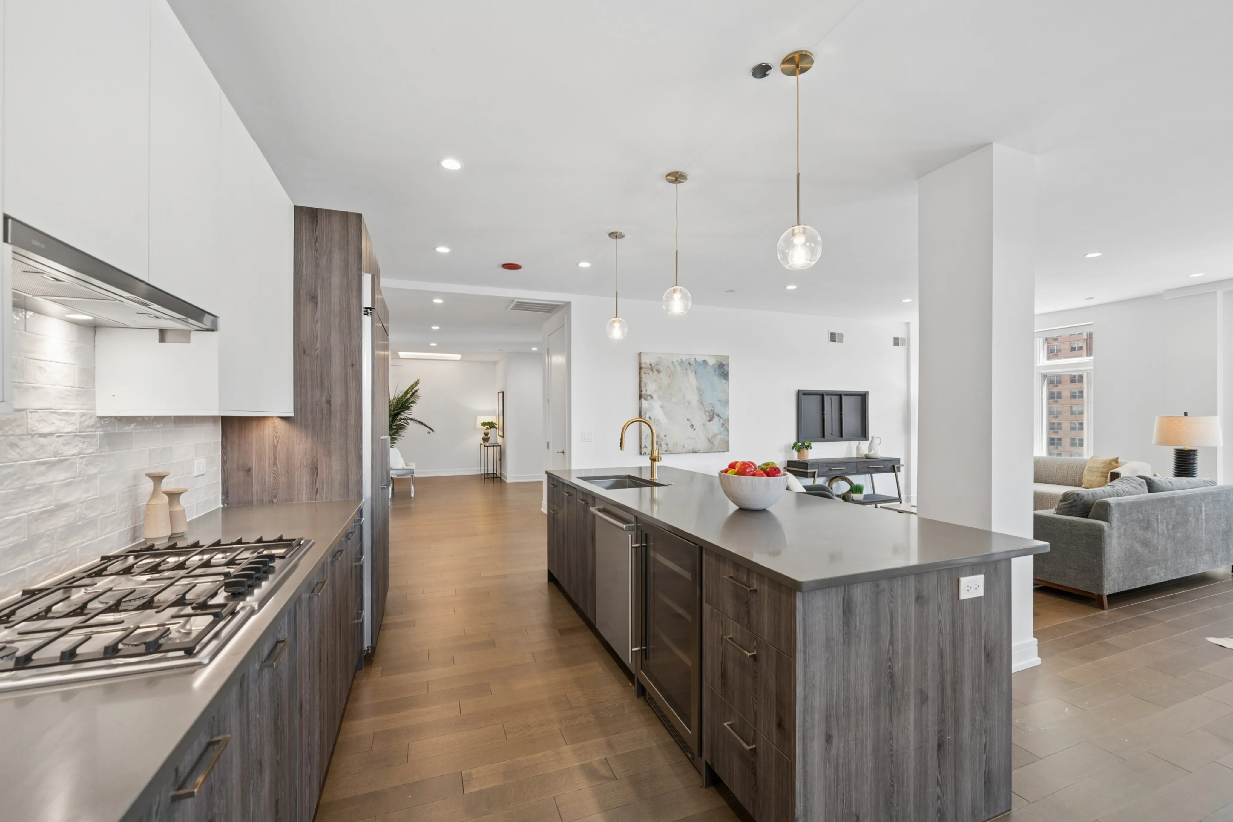 434 W Melrose St 60657 60657-unit#302-Chicago-IL