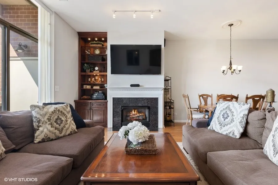 1350 W Fullerton Ave 60614 60614-unit#302-Chicago-IL