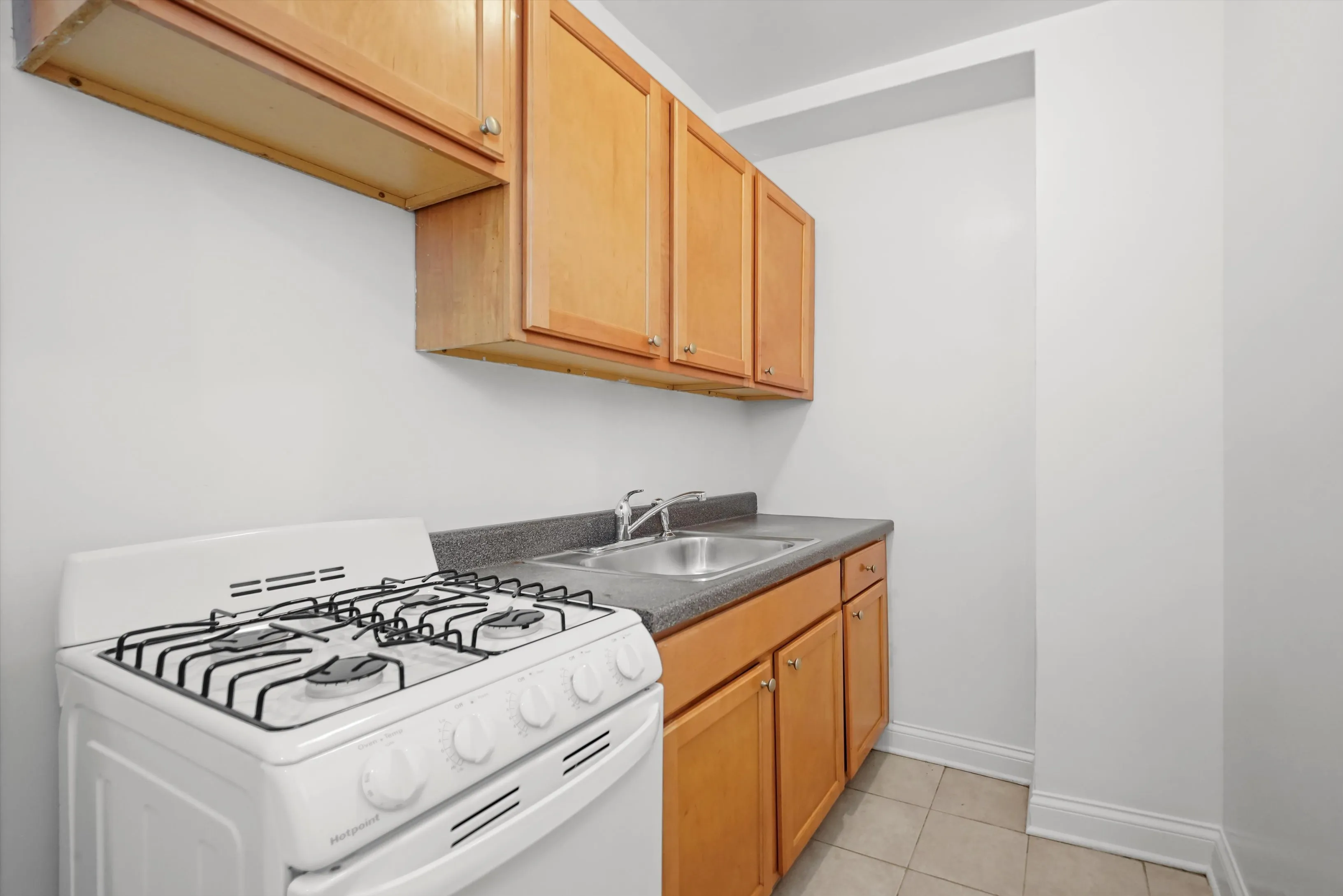 5417 N. Kenmore 60640-unit#406-Chicago-IL