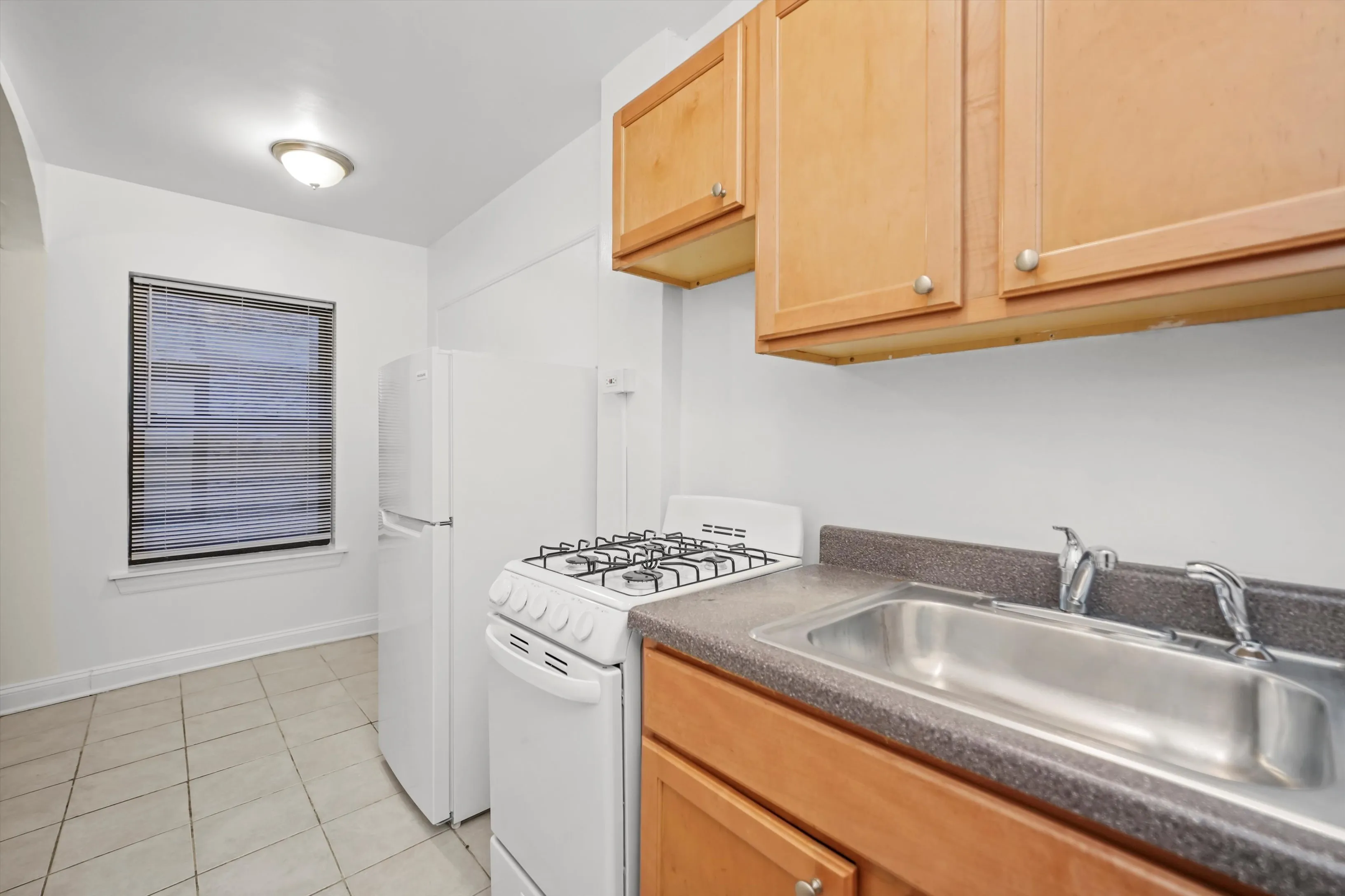 5417 N. Kenmore 60640-unit#406-Chicago-IL