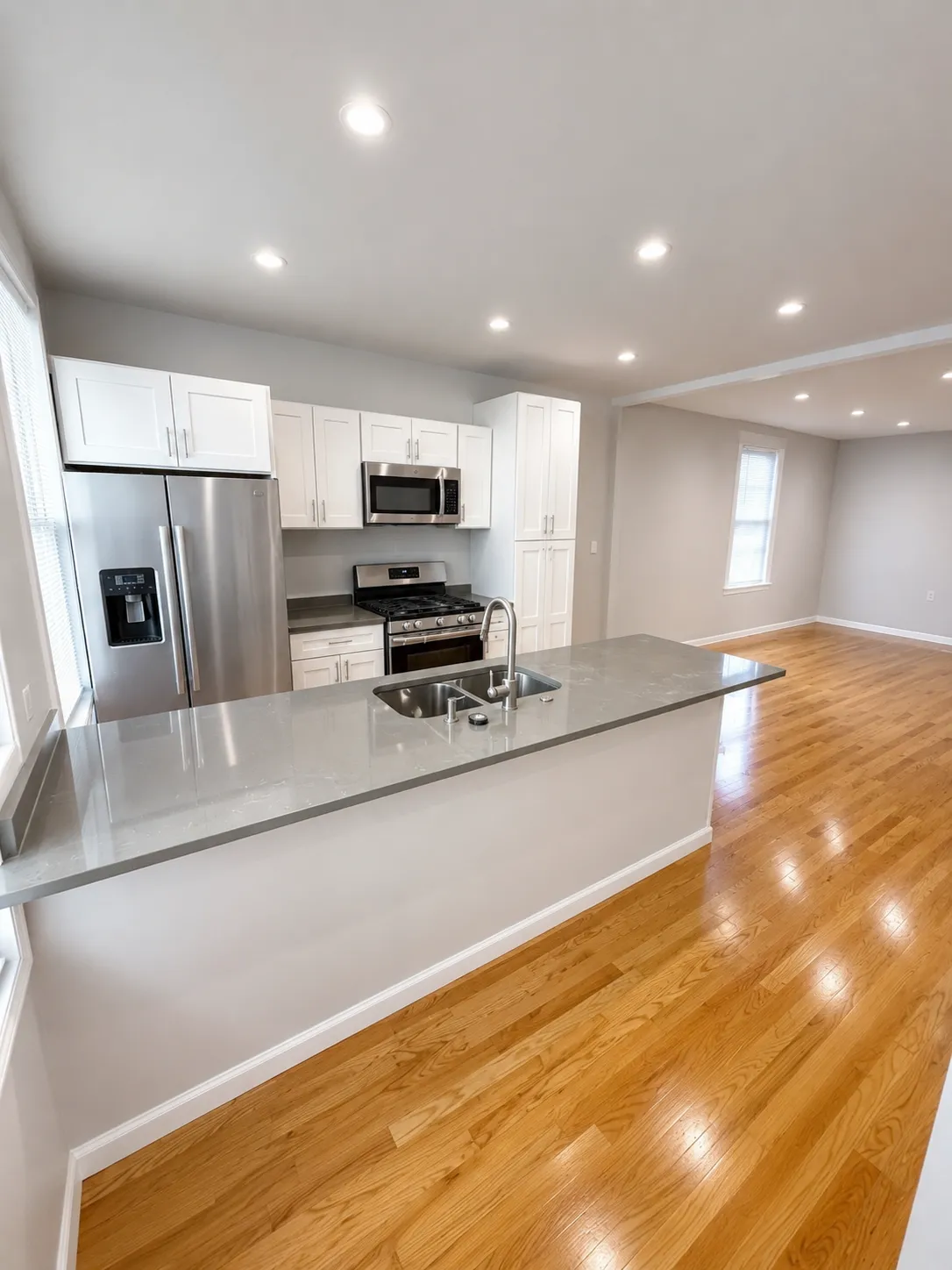 1252 N Cleaver St   60642 60642-CASA DE CLEAVER -unit#COACH-Chicago-IL