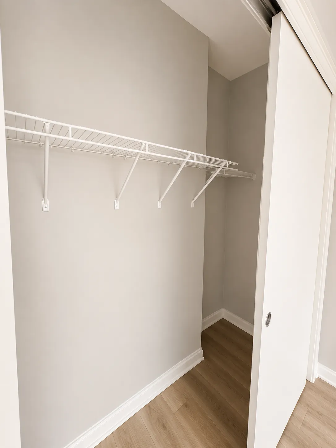 210 N Wells St   60601 60601-unit#2402-Chicago-IL