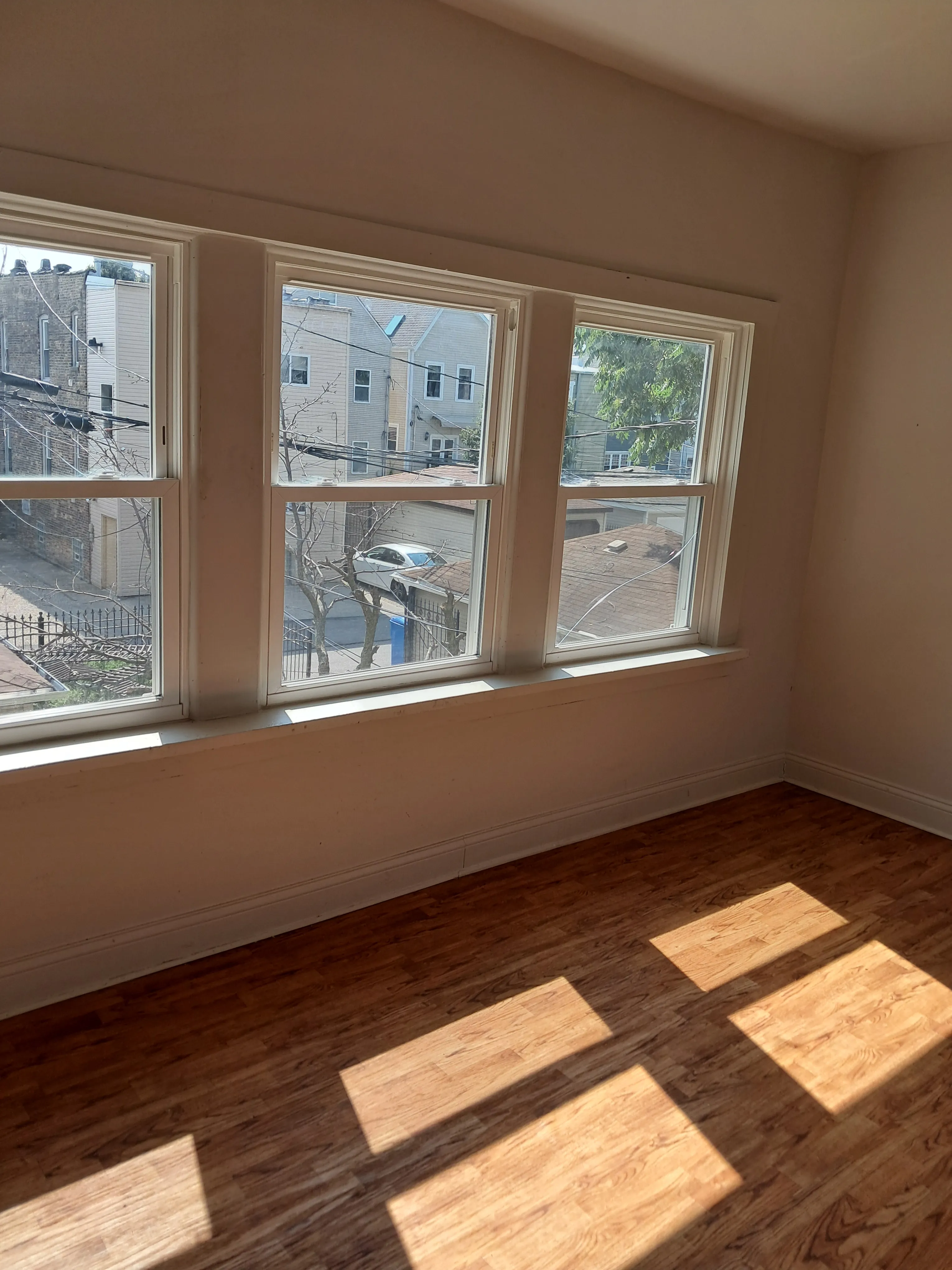 3057 N Sawyer Ave 60618 60618-unit#2-Chicago-IL