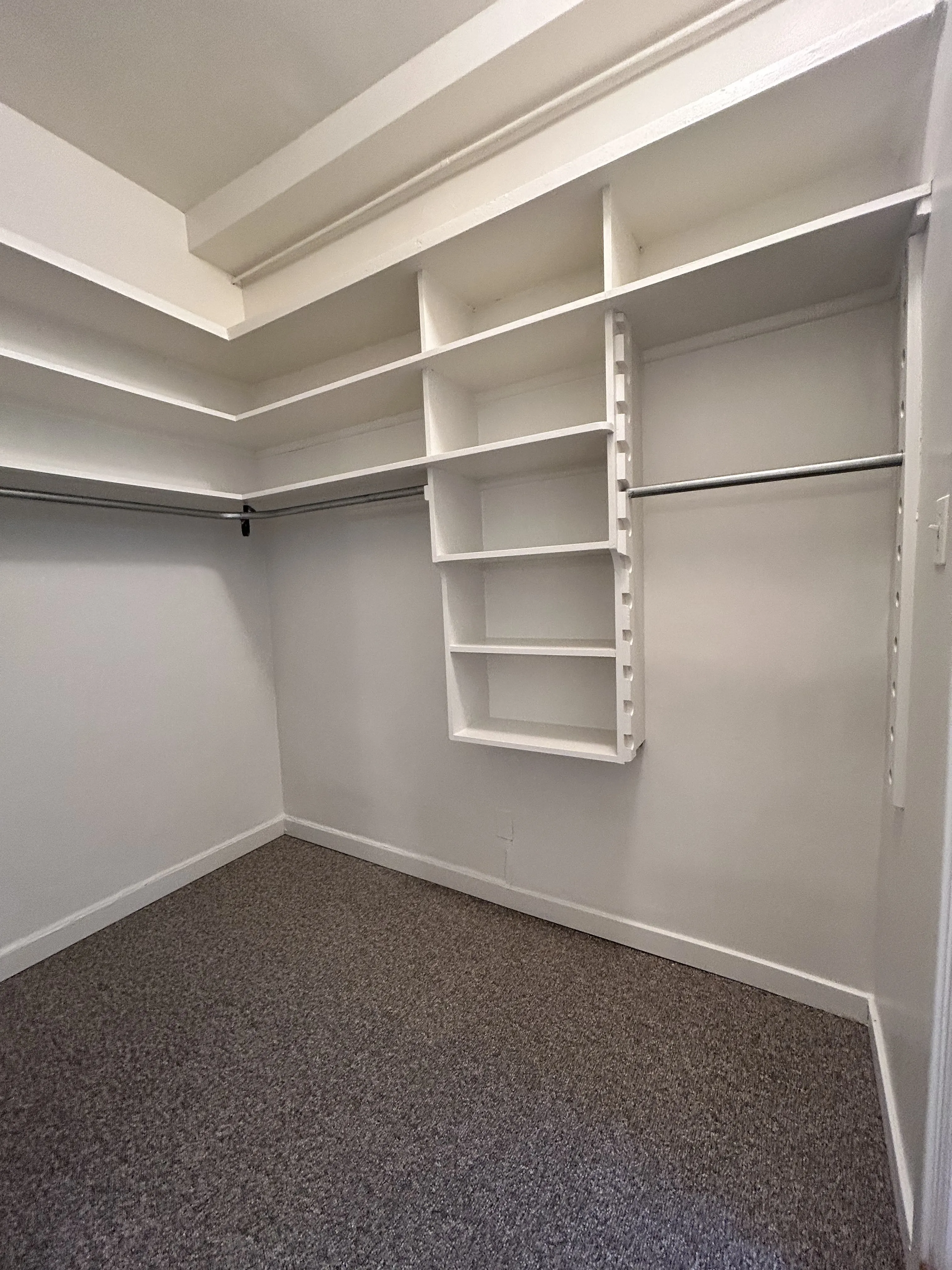 5727 N Winthrop Ave   60660 60660-Winthrop Manor-unit#110-Chicago-IL