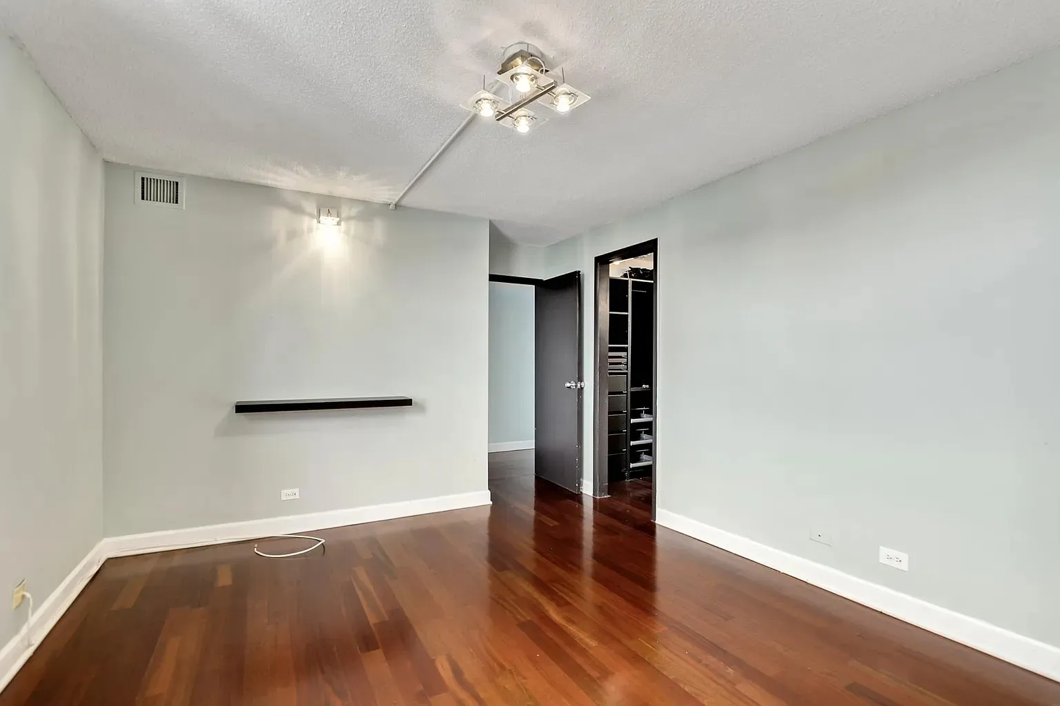 3660 N Lake Shore Dr   60613 60613-New York Private Residences-unit#1902-Chicago-IL