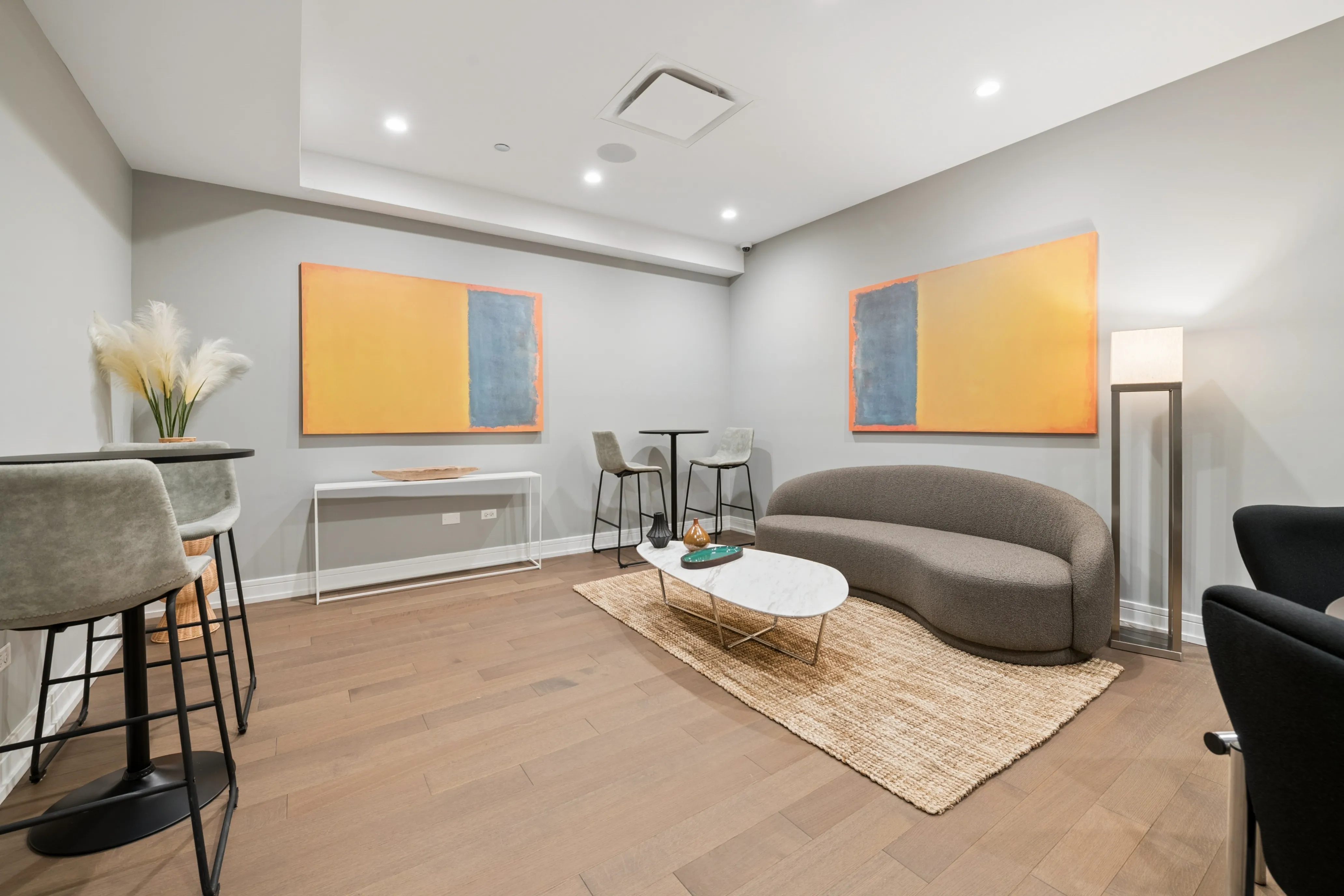 633 W Cornelia Ave 60657 60657-unit#1E-Chicago-IL