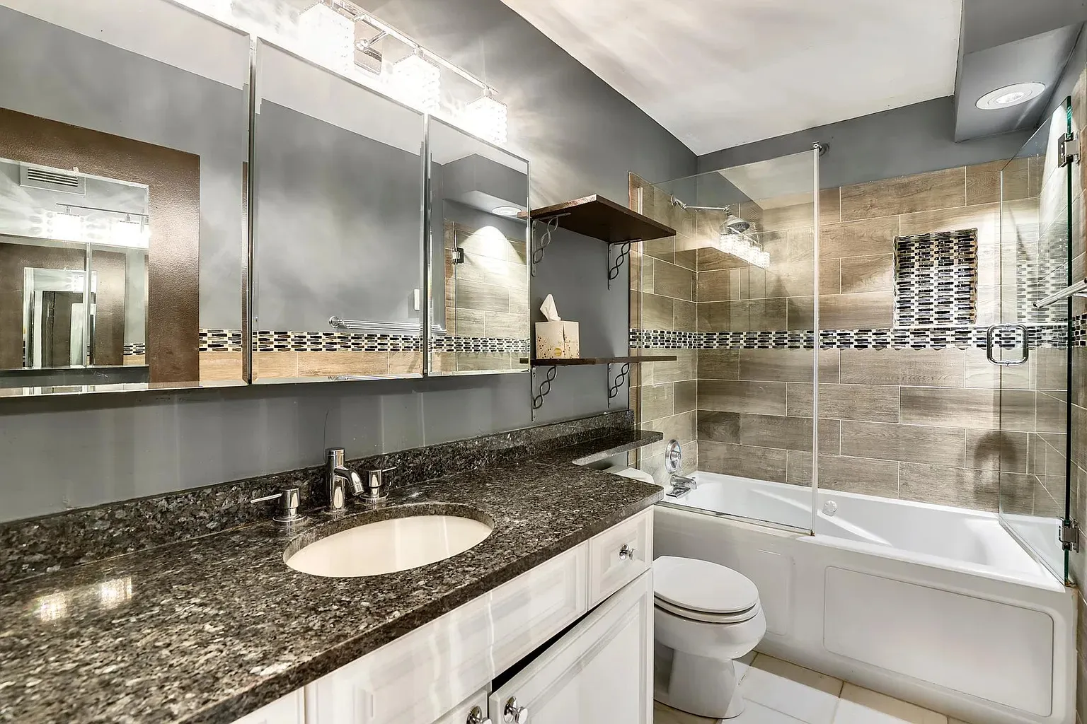 3660 N Lake Shore Dr   60613 60613-New York Private Residences-unit#1902-Chicago-IL