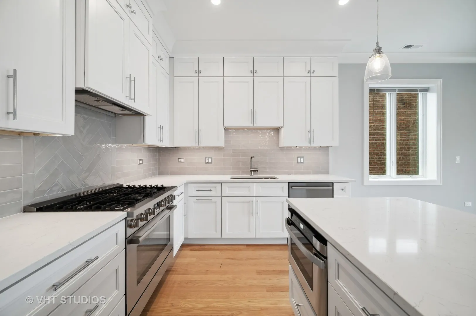 4819 N Ashland Ave 60640 60640-unit#1W-Chicago-IL