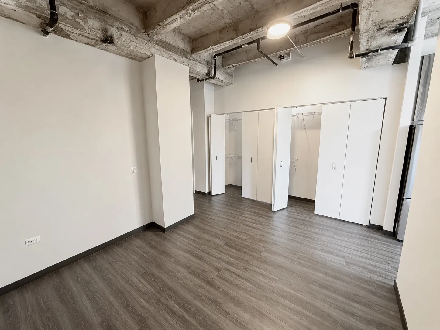 150 N Ashland Ave   60607 60607-unit#617-Chicago-IL