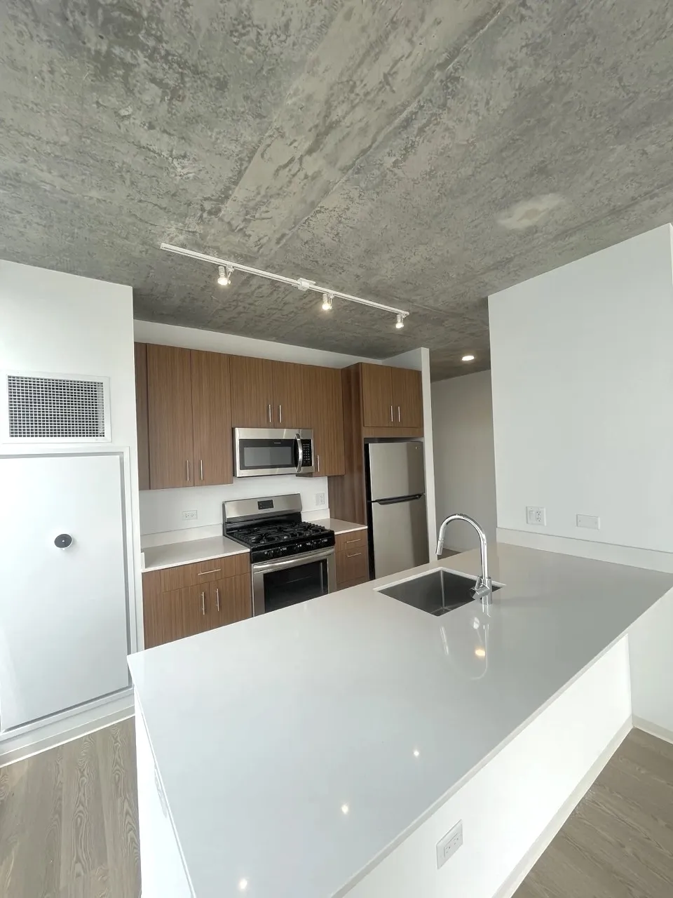 1400 S Wabash Ave   60605 60605-unit#902-Chicago-IL
