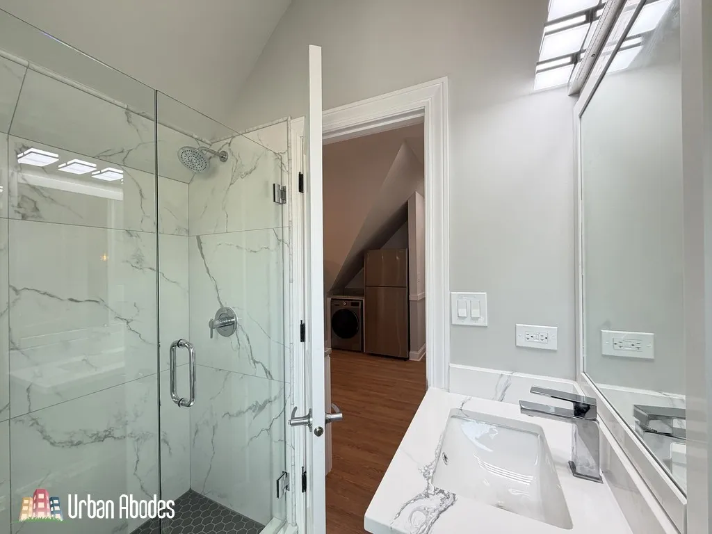 1721 W Nelson St   60657 60657-unit#3 Coach-Chicago-IL