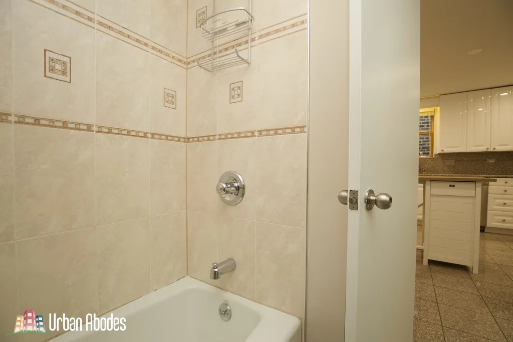 2626 W Superior St   60612 60612-unit#2A-Chicago-IL
