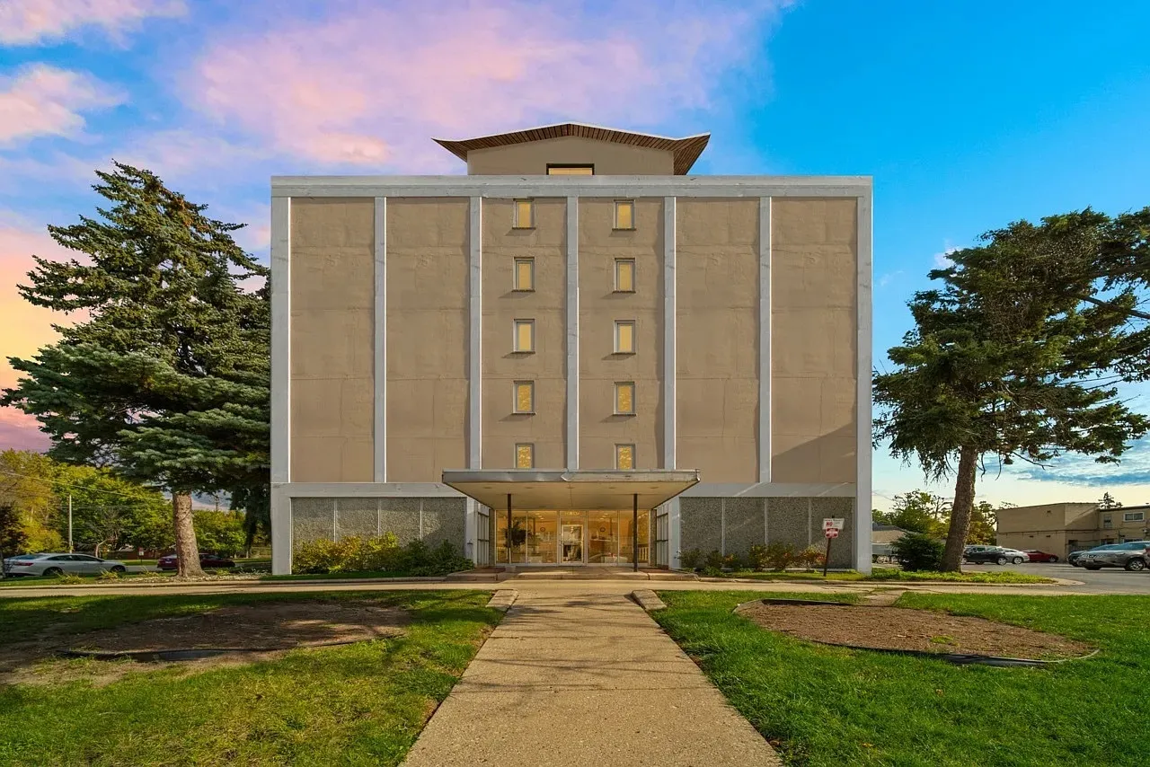 5975 N Odell Ave 60631 60631-unit#5C-Chicago-IL