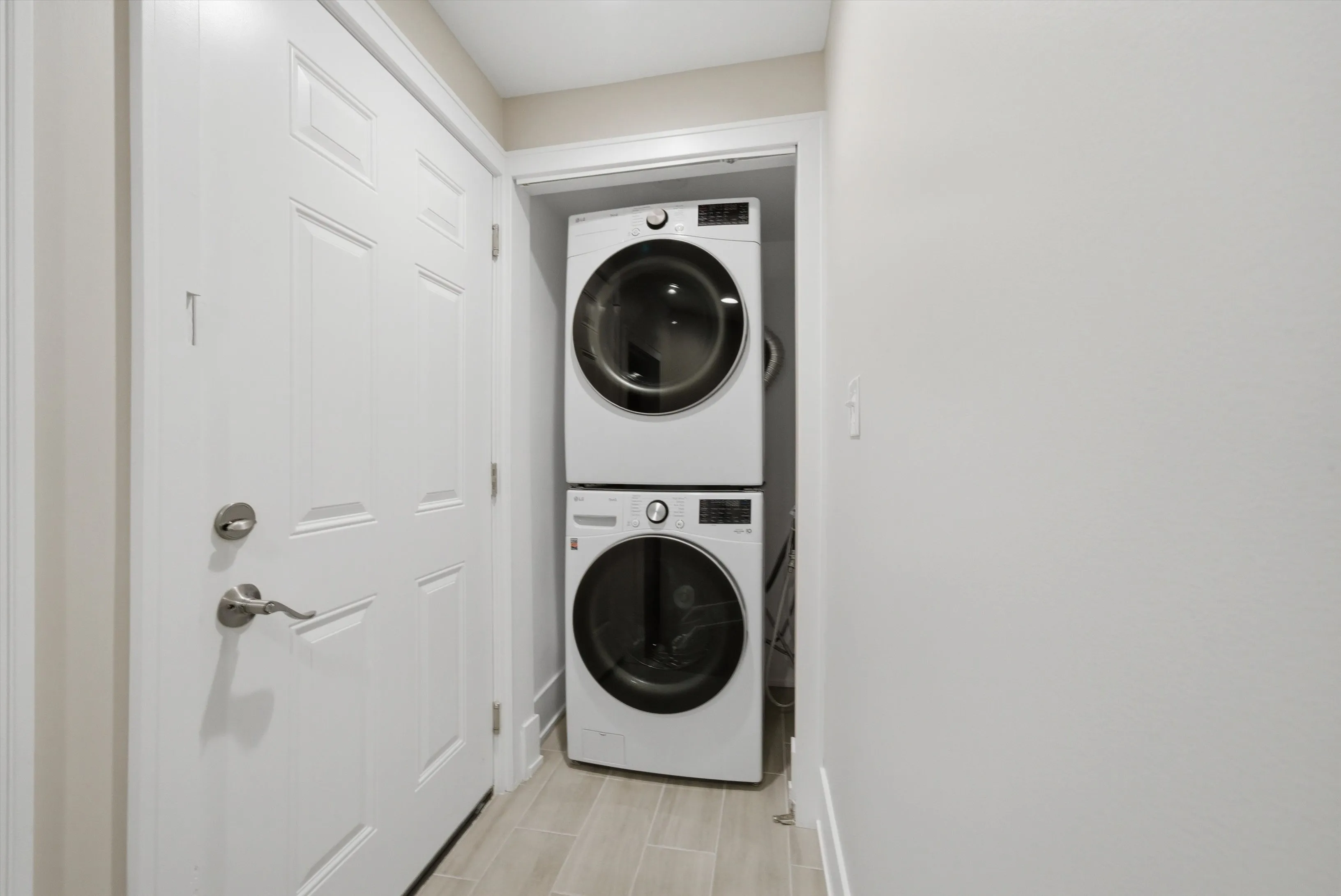 308 W Evergreen Ave 60610 60610-unit#1R-Chicago-IL