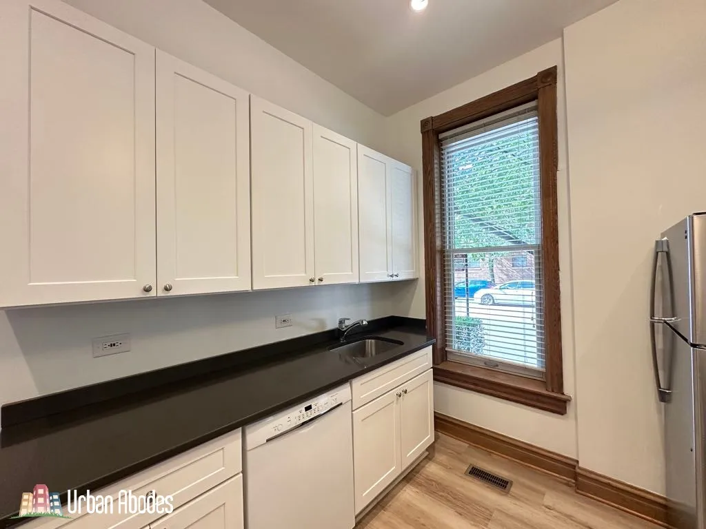 3559 N Ashland Ave   60657 60657-unit#1RA-Chicago-IL