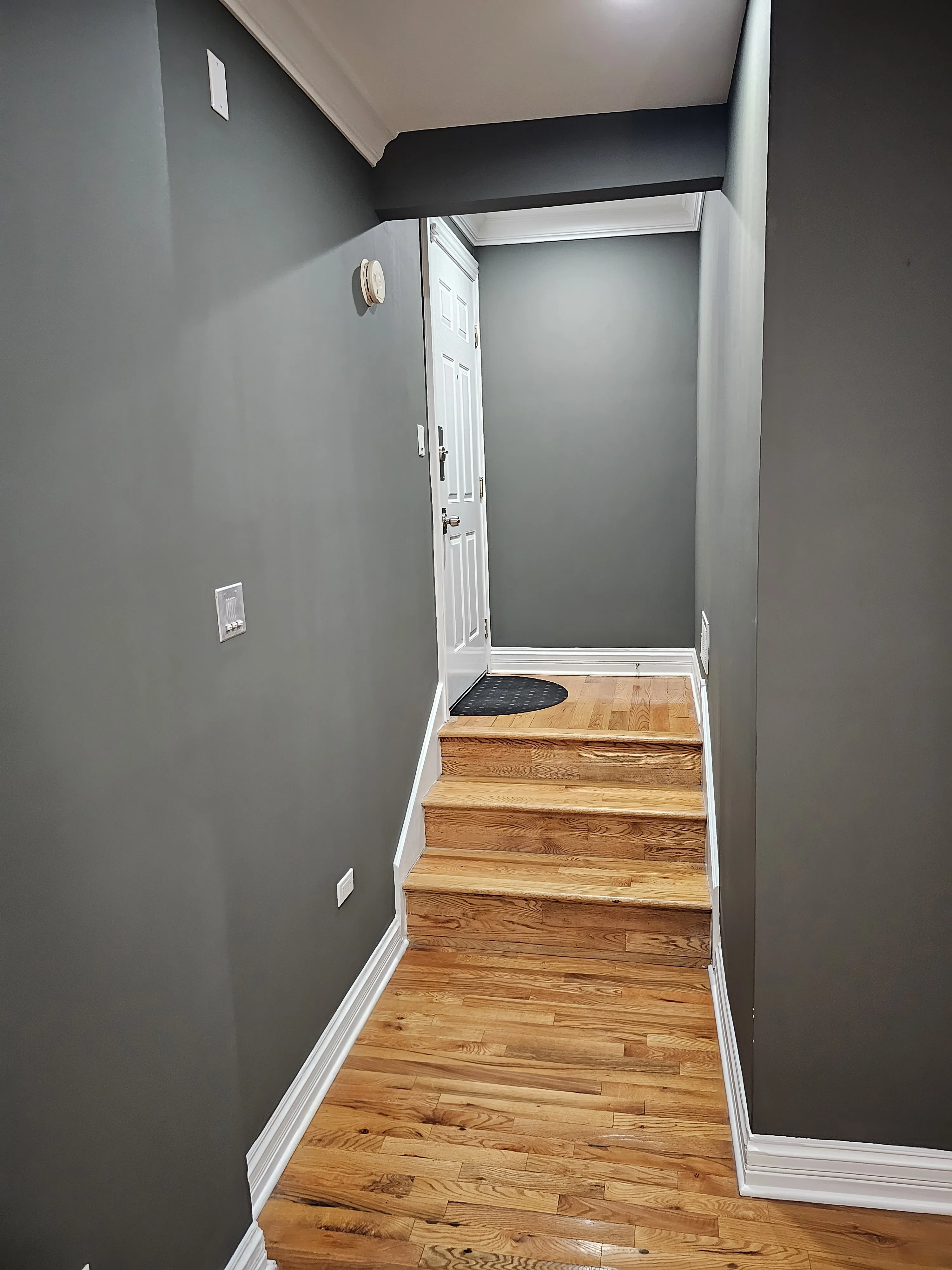6148 N Ravenswood Ave   60660 60660-unit#A-Chicago-IL