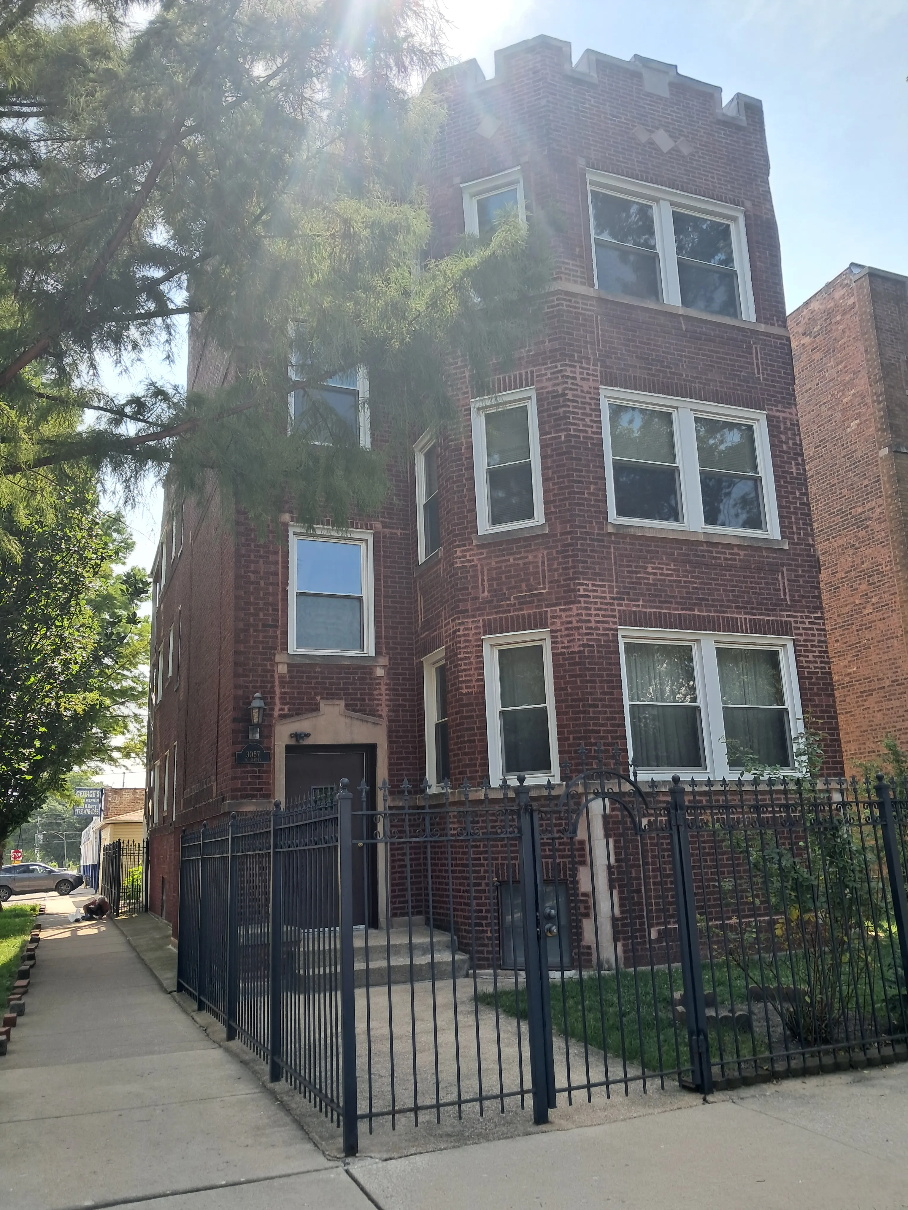 3057 N Sawyer Ave 60618 60618-unit#2-Chicago-IL