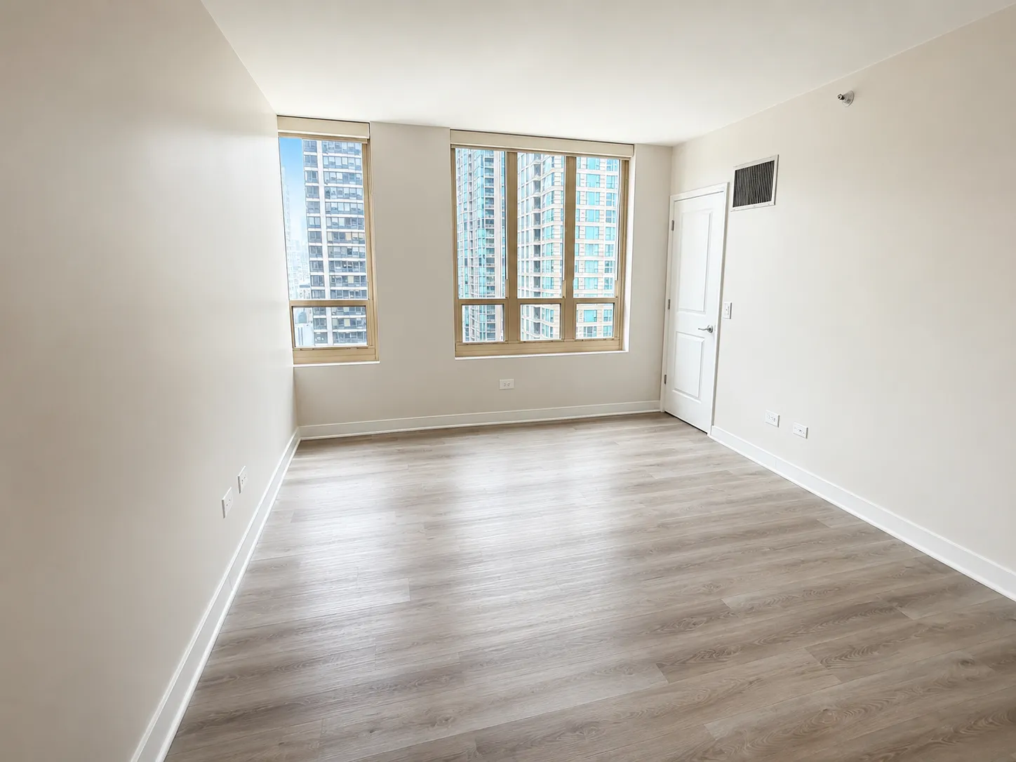 747 N Wabash Ave   60611 60611-Chicago-IL