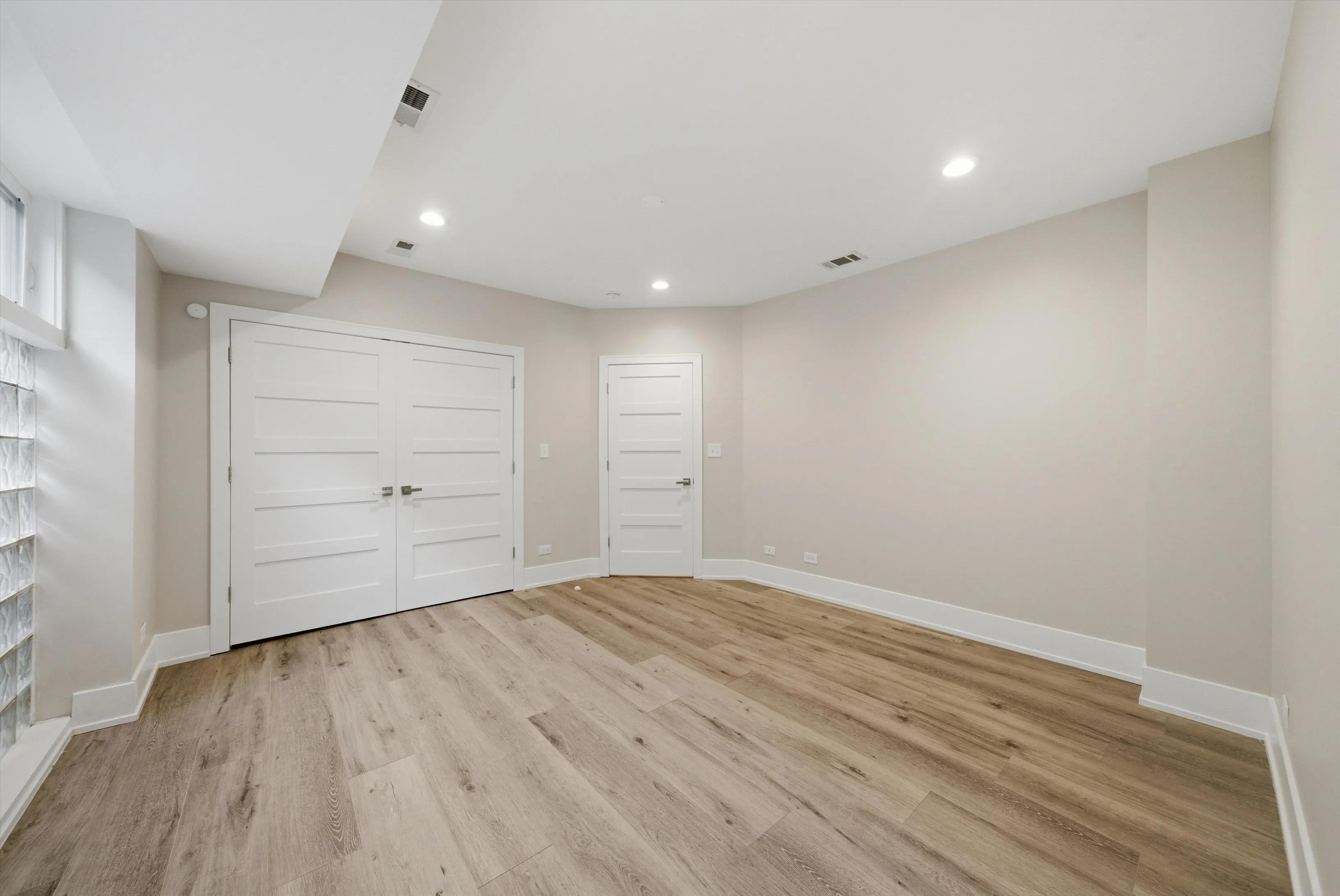 308 W Evergreen Ave 60610 60610-unit#1R-Chicago-IL