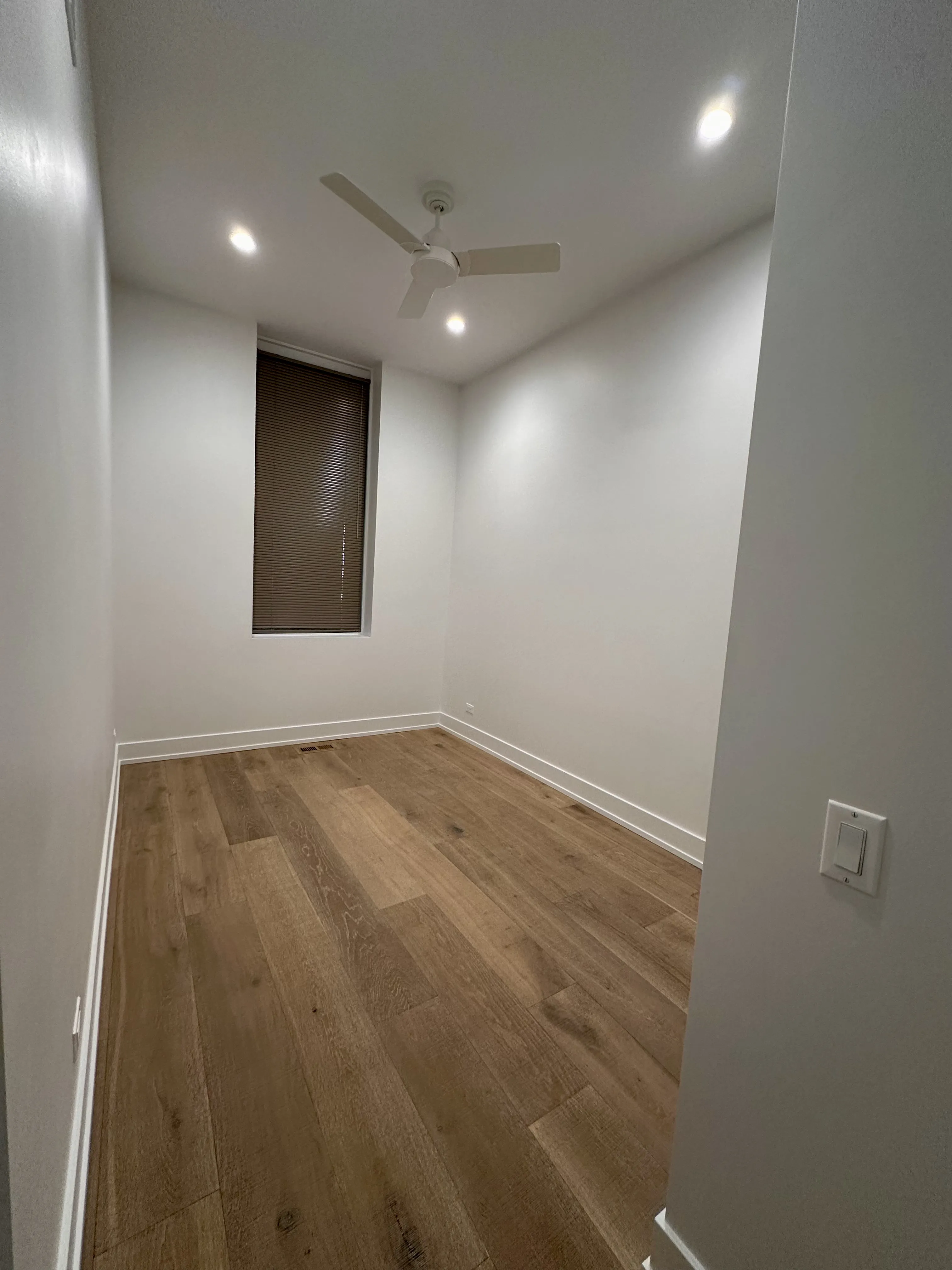 2950 N Sheffield Ave   60657 60657-unit#1F-Chicago-IL