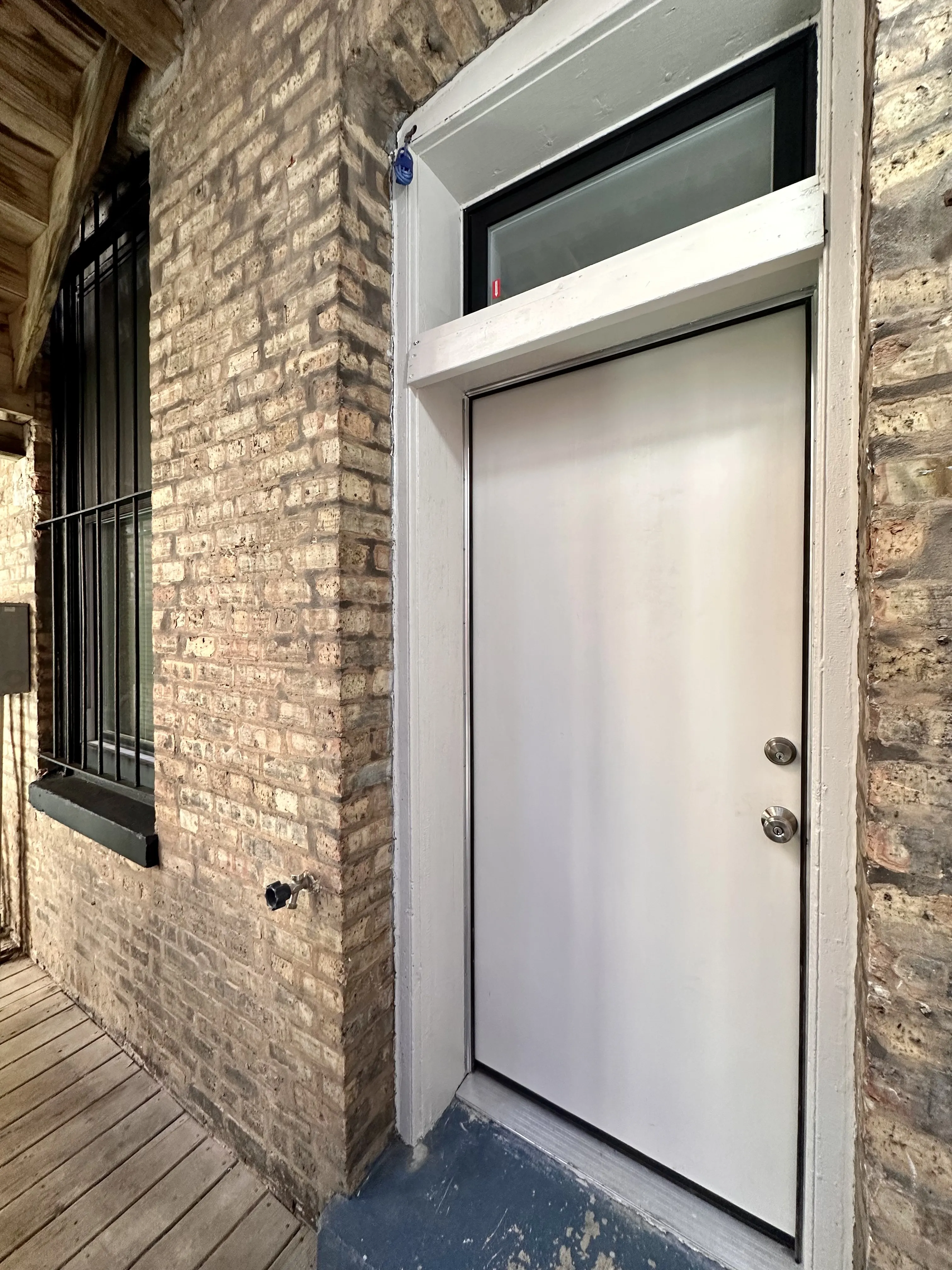 2950 N Sheffield Ave   60657 60657-unit#1F-Chicago-IL
