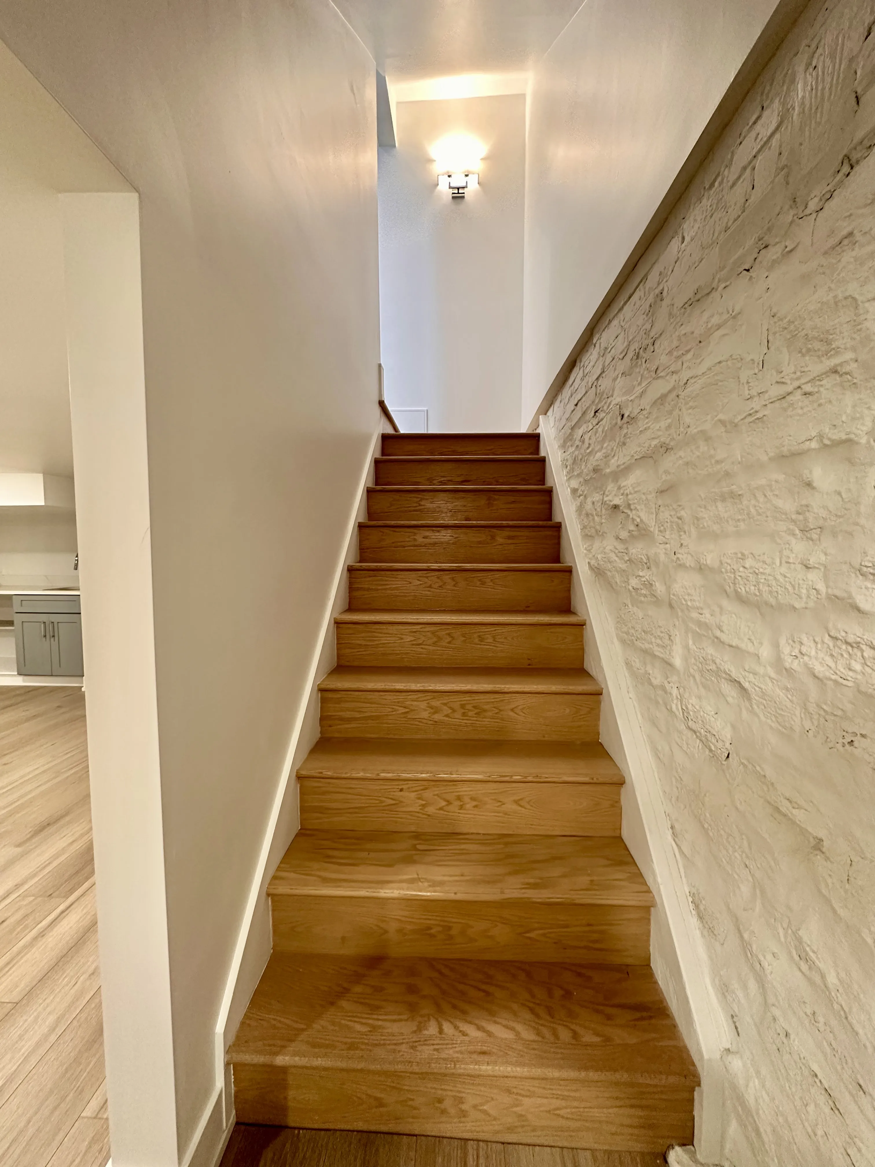 2950 N Sheffield Ave   60657 60657-unit#1F-Chicago-IL