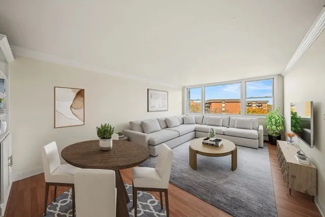 5975 N Odell Ave   60631 60631-unit#5C-Chicago-IL
