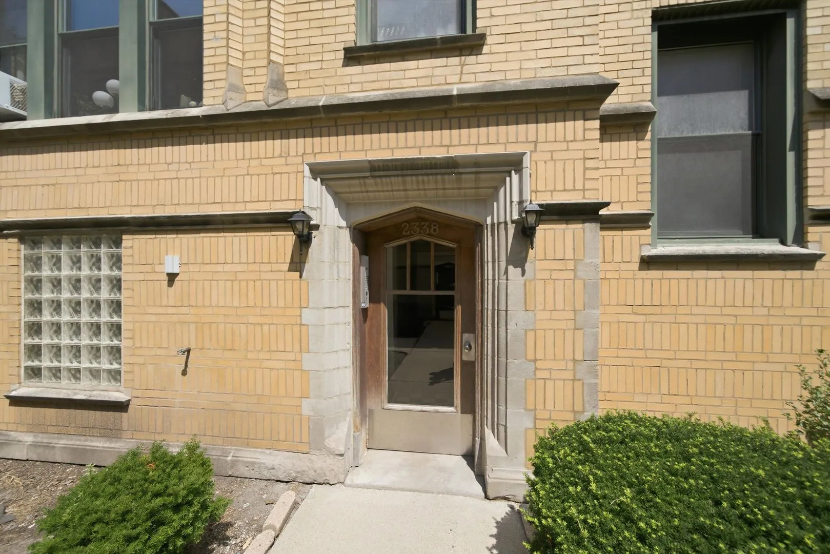 2338 N Spaulding Ave 60647 60647-unit#3B-Chicago-IL
