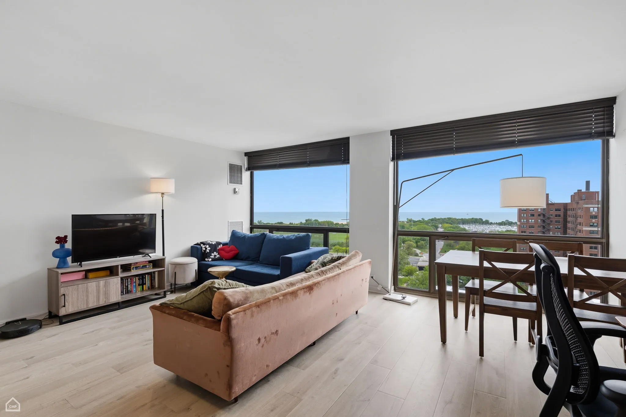 4343 N Clarendon Ave 60613 60613-unit#1812-Chicago-IL