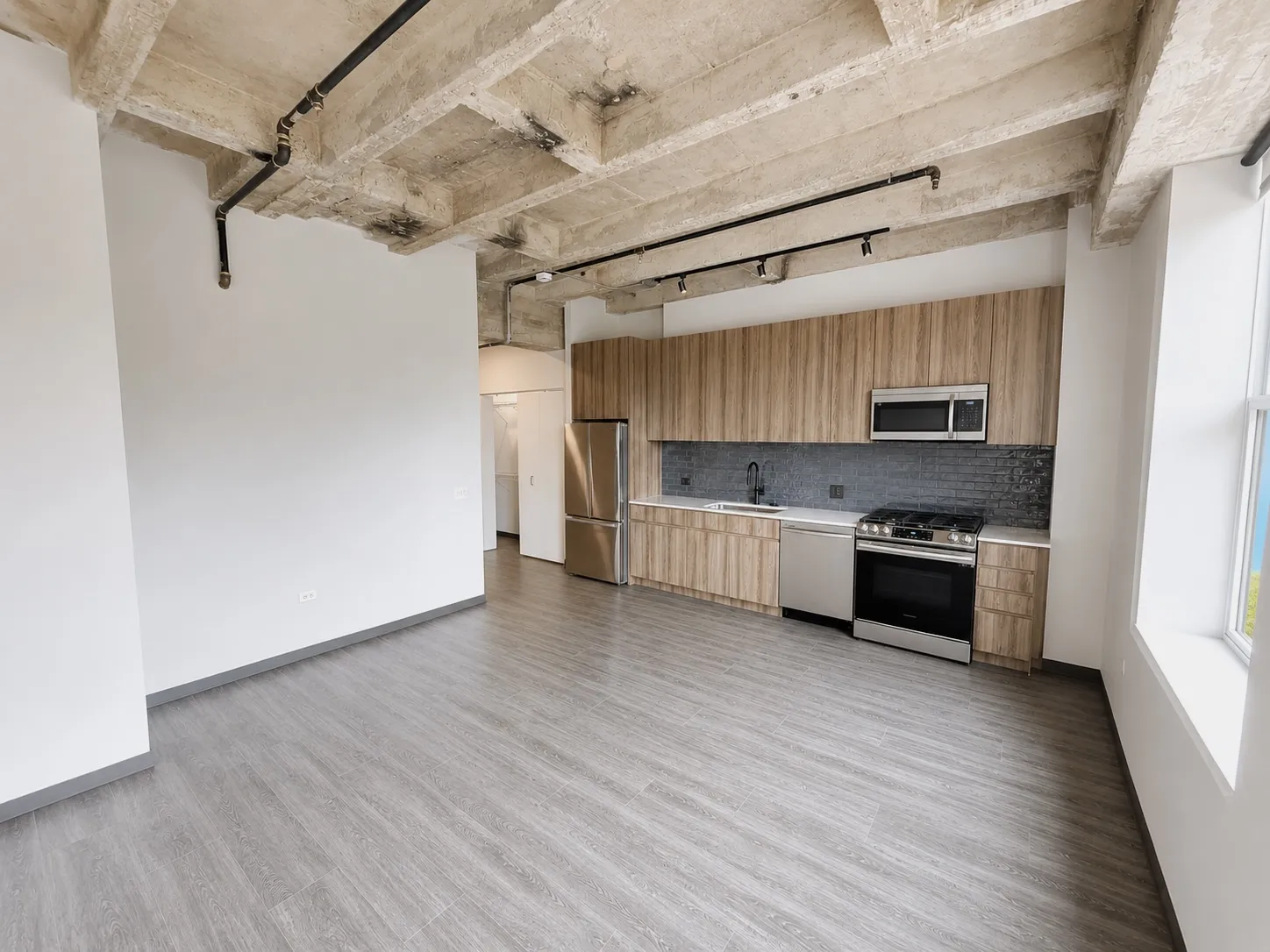 150 N Ashland Ave 60607 60607-unit#617-Chicago-IL