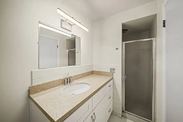 5975 N Odell Ave   60631 60631-unit#5C-Chicago-IL