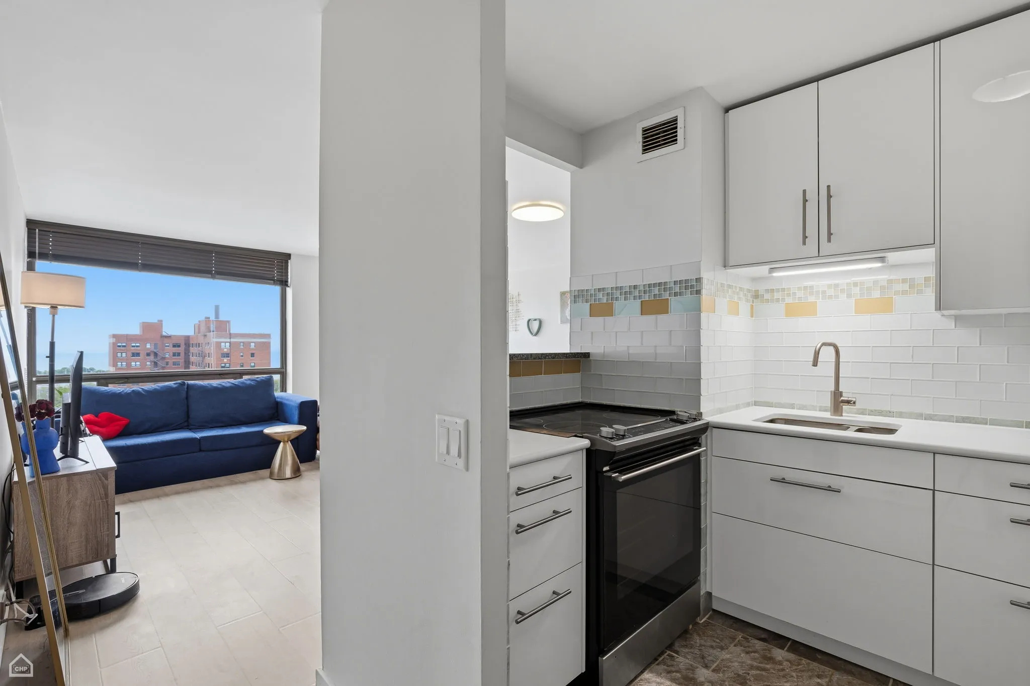 4343 N Clarendon Ave   60613 60613-unit#1812-Chicago-IL