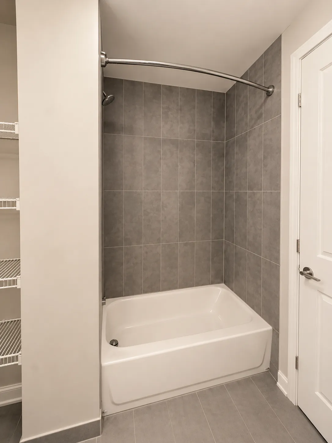210 N Wells St   60601 60601-unit#2402-Chicago-IL