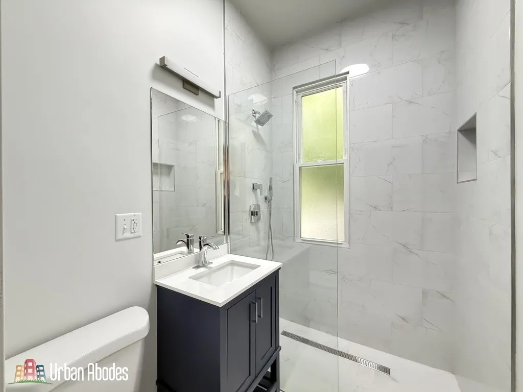 1111 W Roscoe St   60657 60657-unit#2A-Chicago-IL
