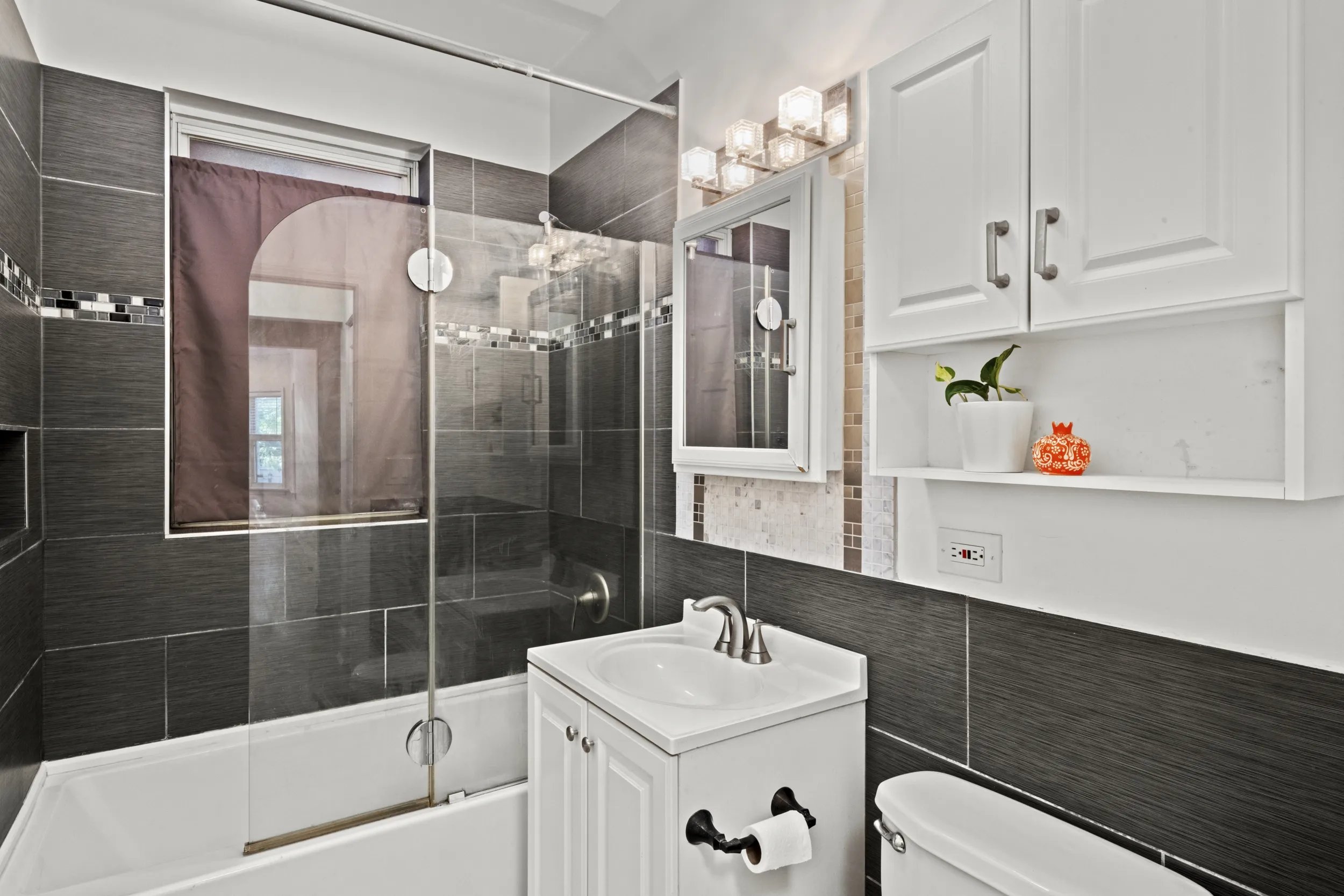 6040 N Kenmore Ave 60660 60660-Glenmoor Manor-unit#1-Chicago-IL