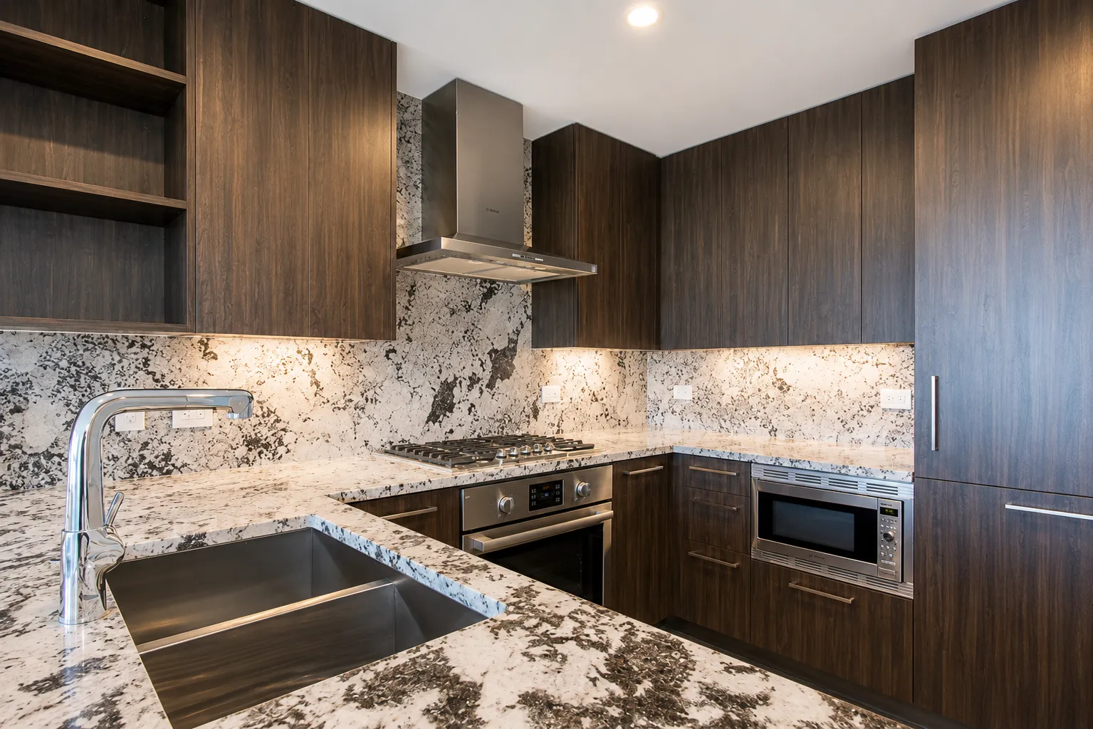 750 N Hudson Ave   60654 60654-unit#608-Chicago-IL