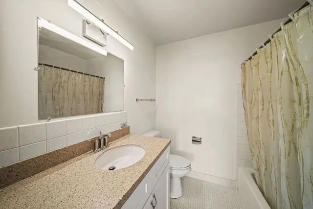 5975 N Odell Ave   60631 60631-unit#5C-Chicago-IL