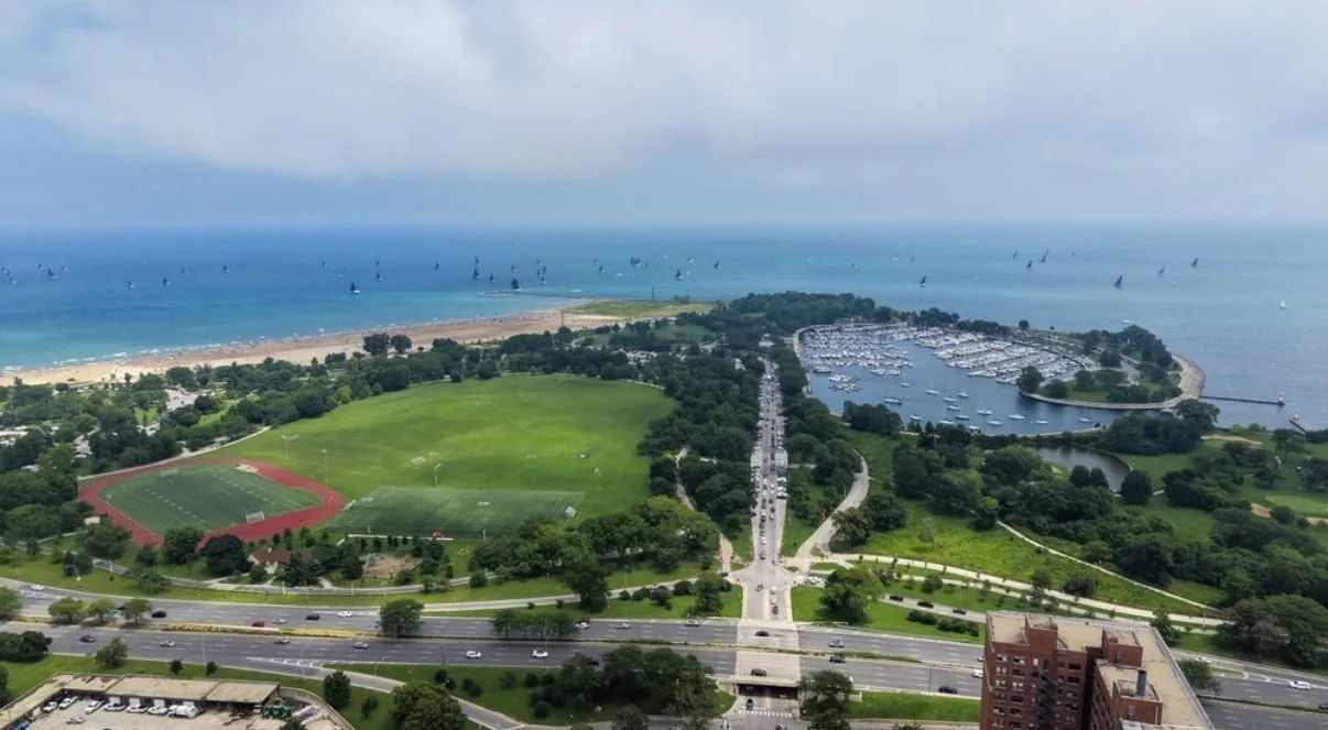 4343 N Clarendon Ave   60613 60613-unit#1812-Chicago-IL