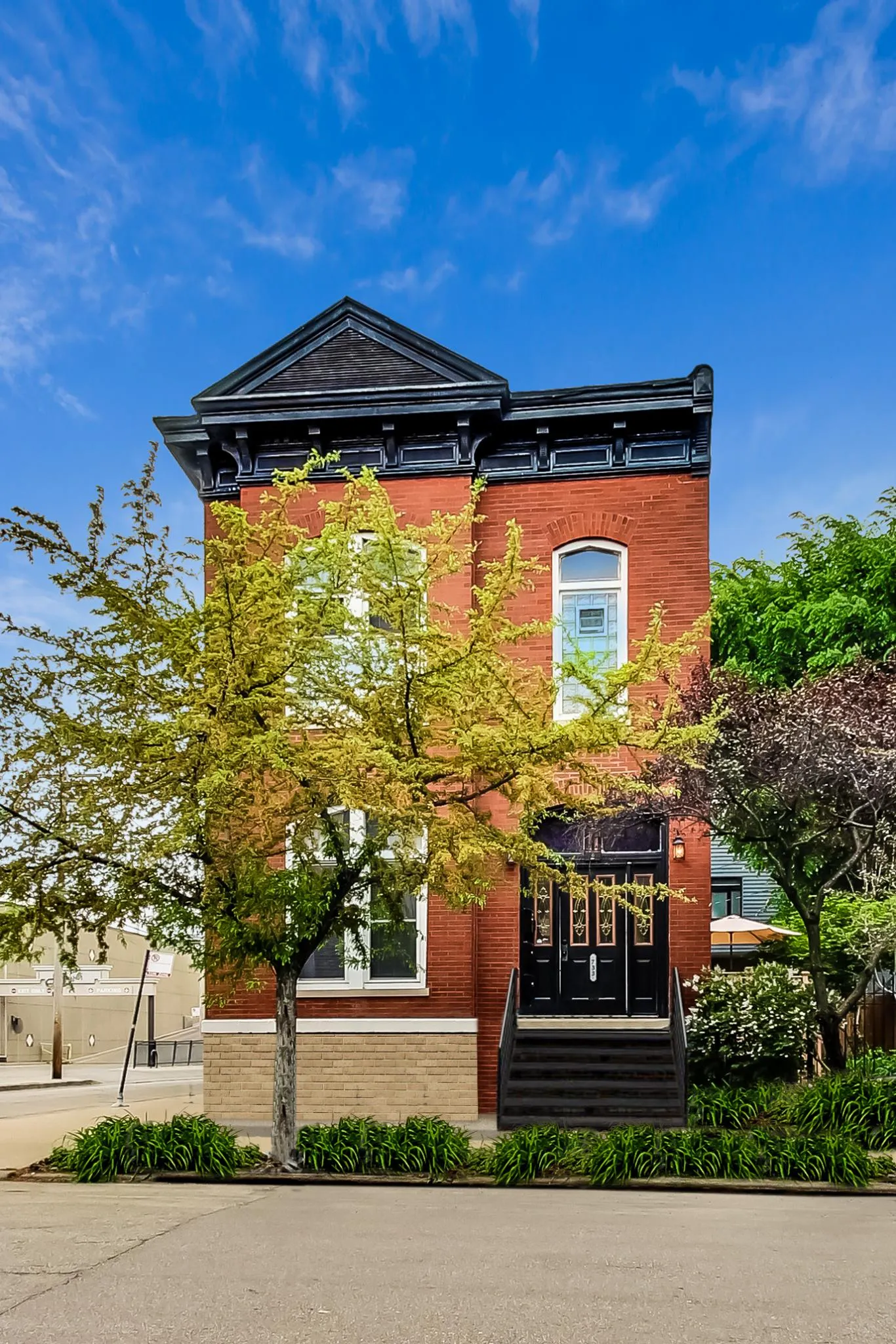 733 N Hoyne Ave 60612 60612-unit#1-Chicago-IL