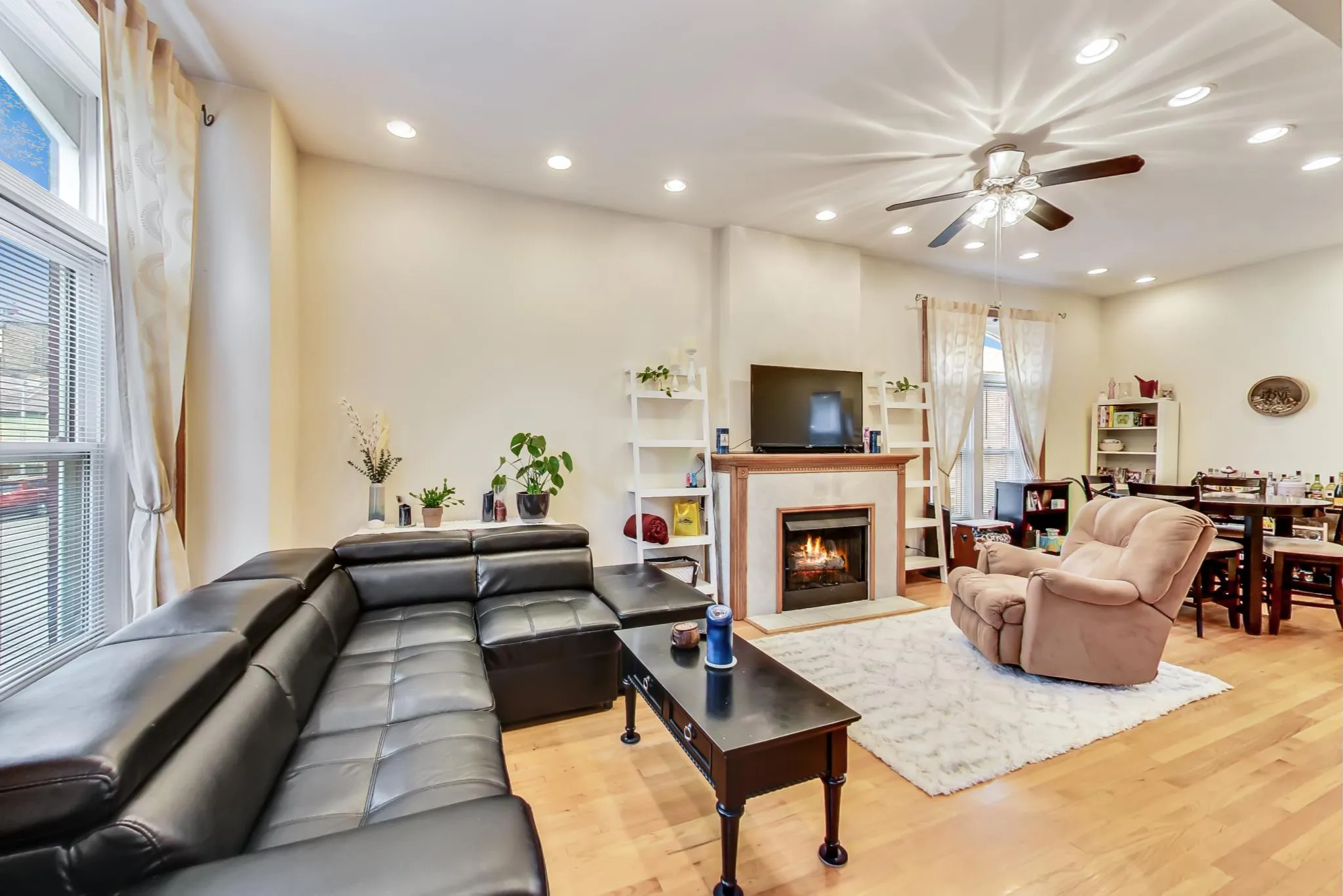 733 N Hoyne Ave 60612 60612-unit#1-Chicago-IL