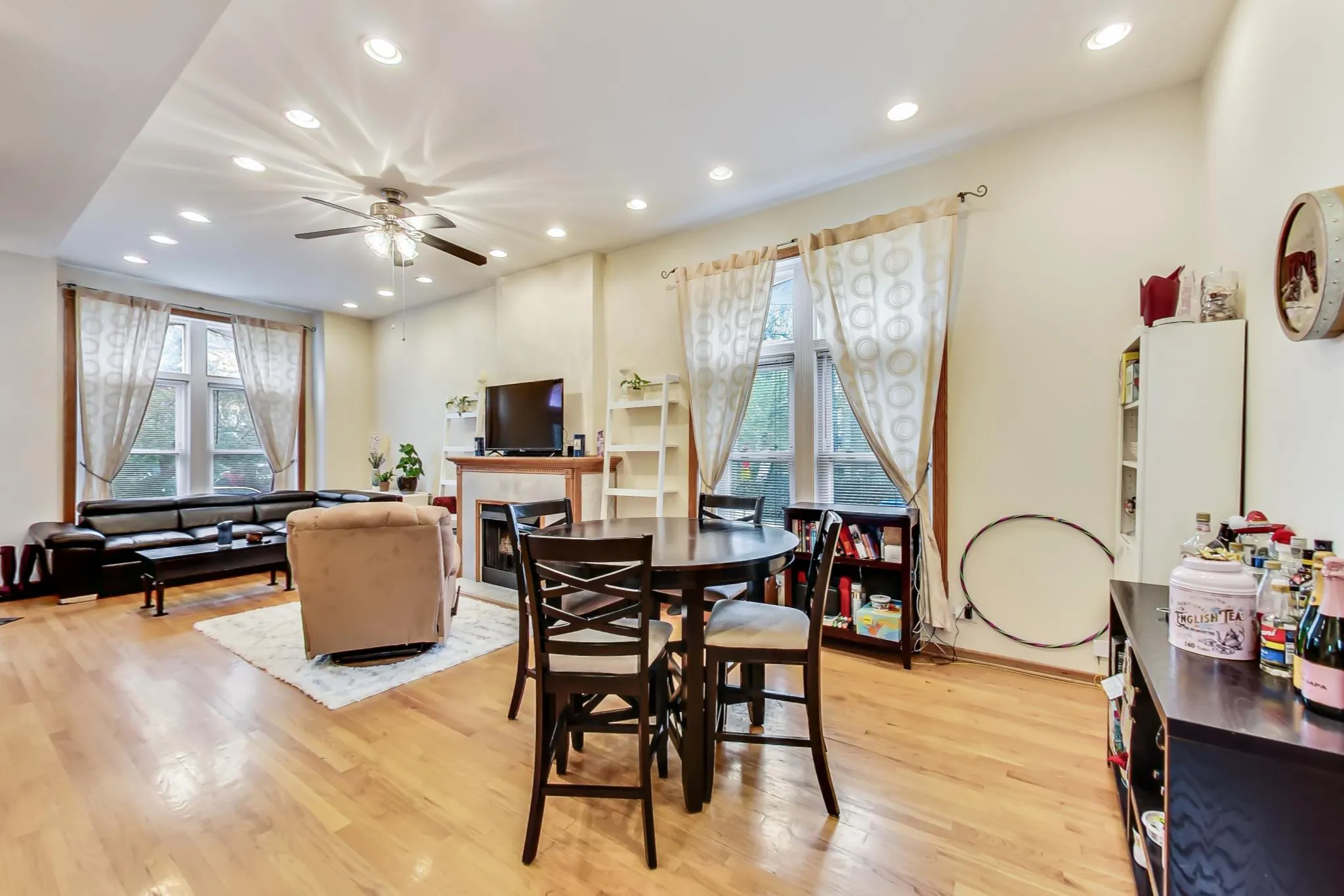 733 N Hoyne Ave 60612 60612-unit#1-Chicago-IL