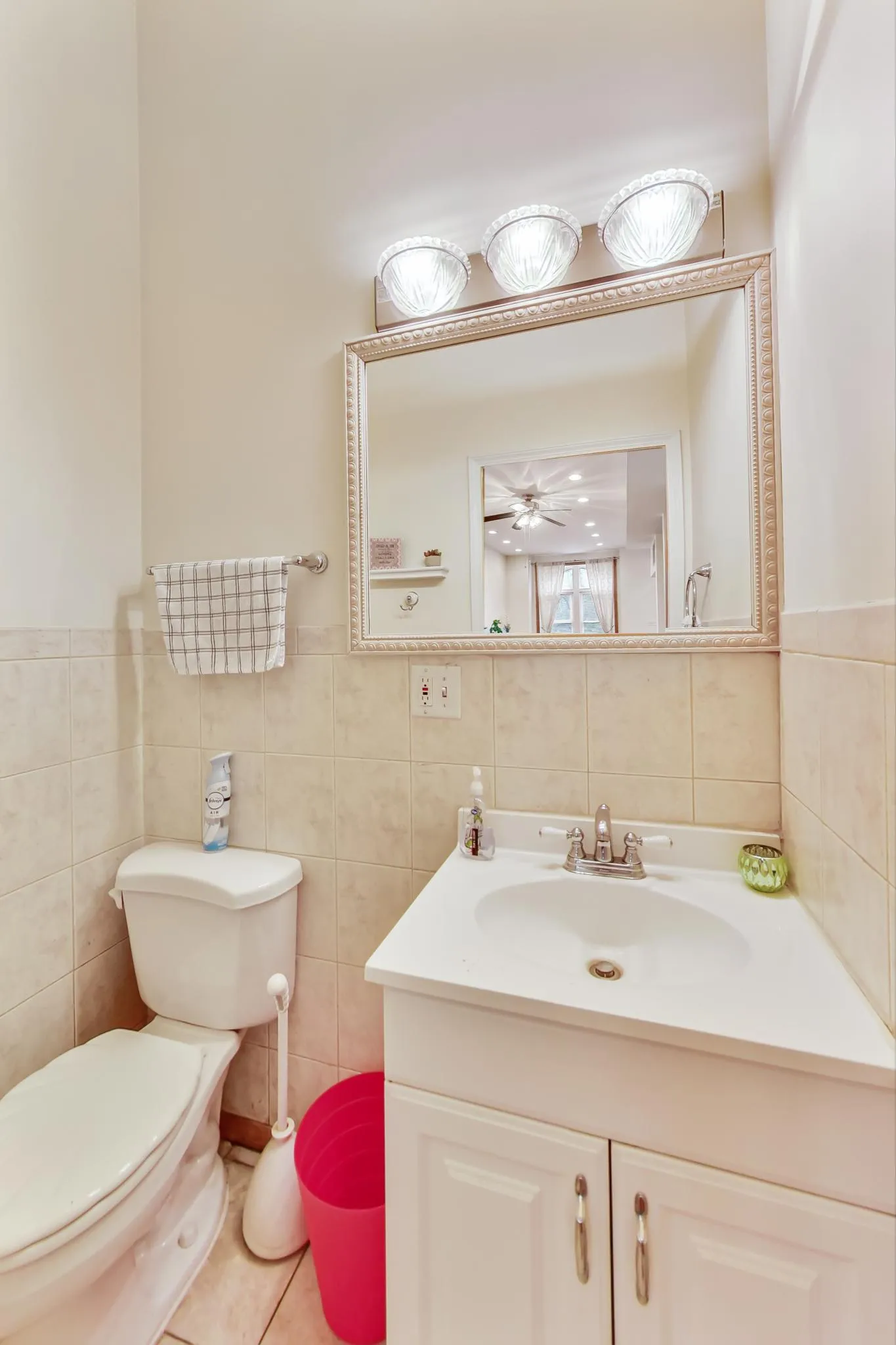 733 N Hoyne Ave 60612 60612-unit#1-Chicago-IL