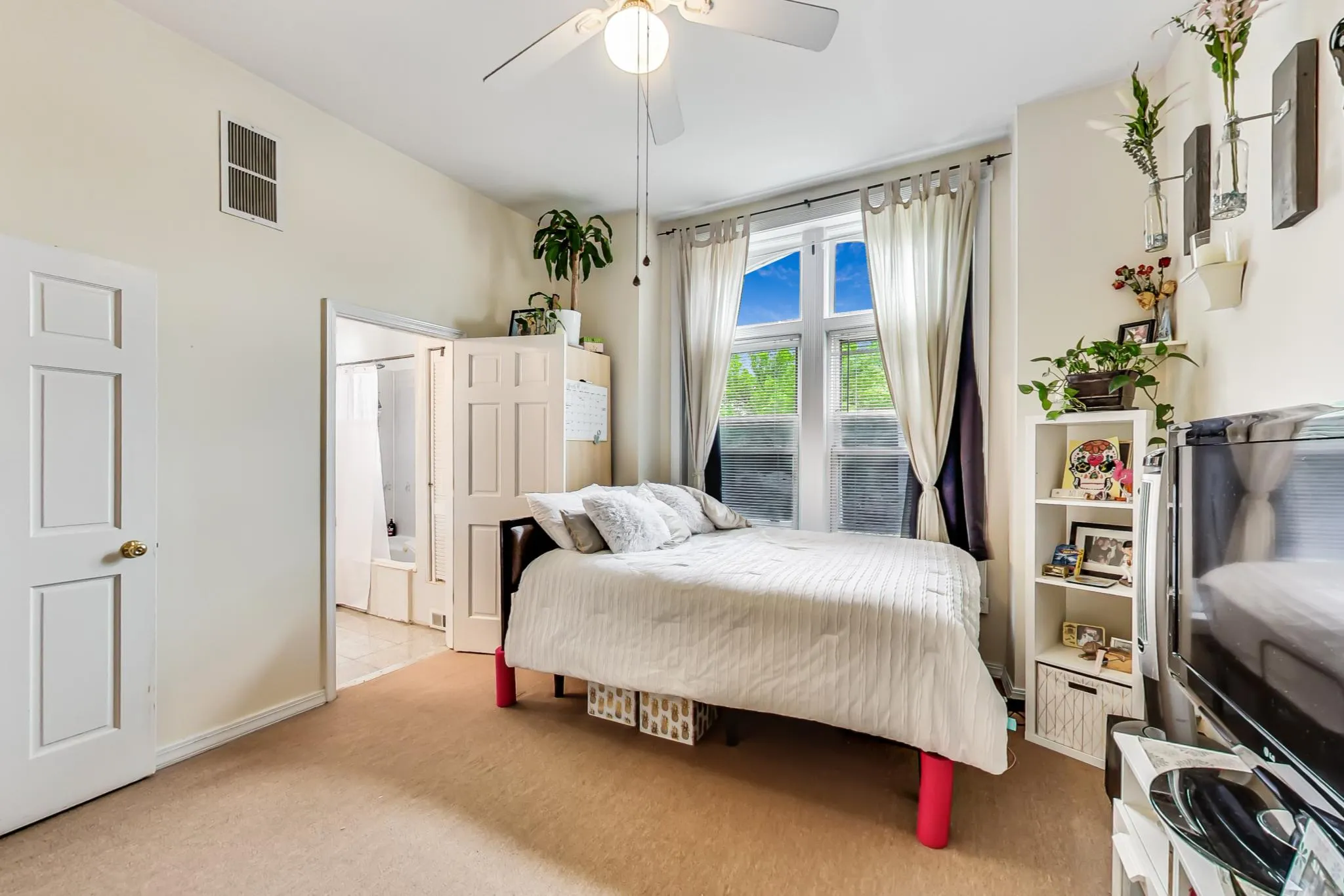 733 N Hoyne Ave 60612 60612-unit#1-Chicago-IL