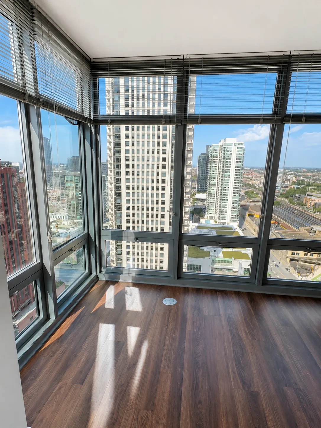 555 W Kinzie St 60654 60654-unit#2011-Chicago-IL