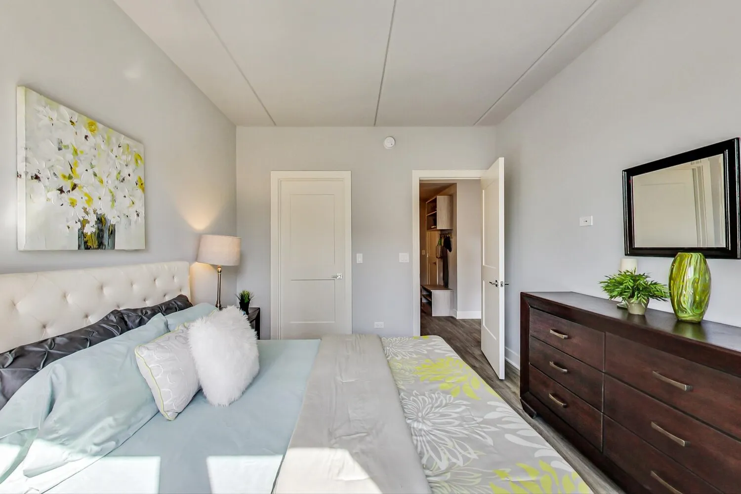 300 W Division St 60610 60610-unit#402-Chicago-IL