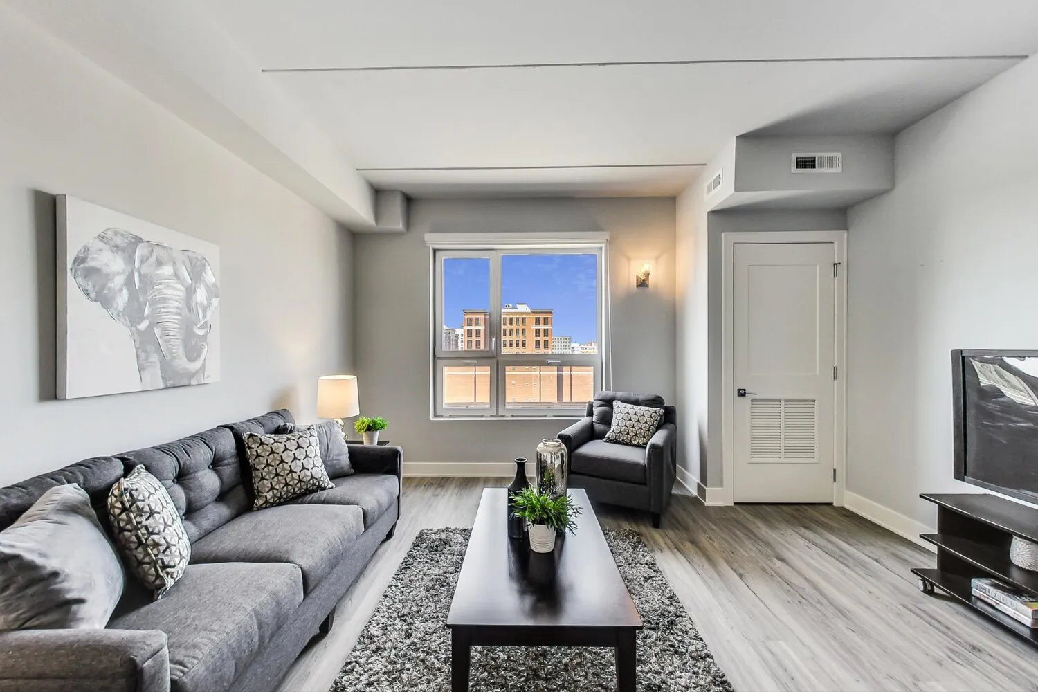 300 W Division St 60610 60610-unit#402-Chicago-IL